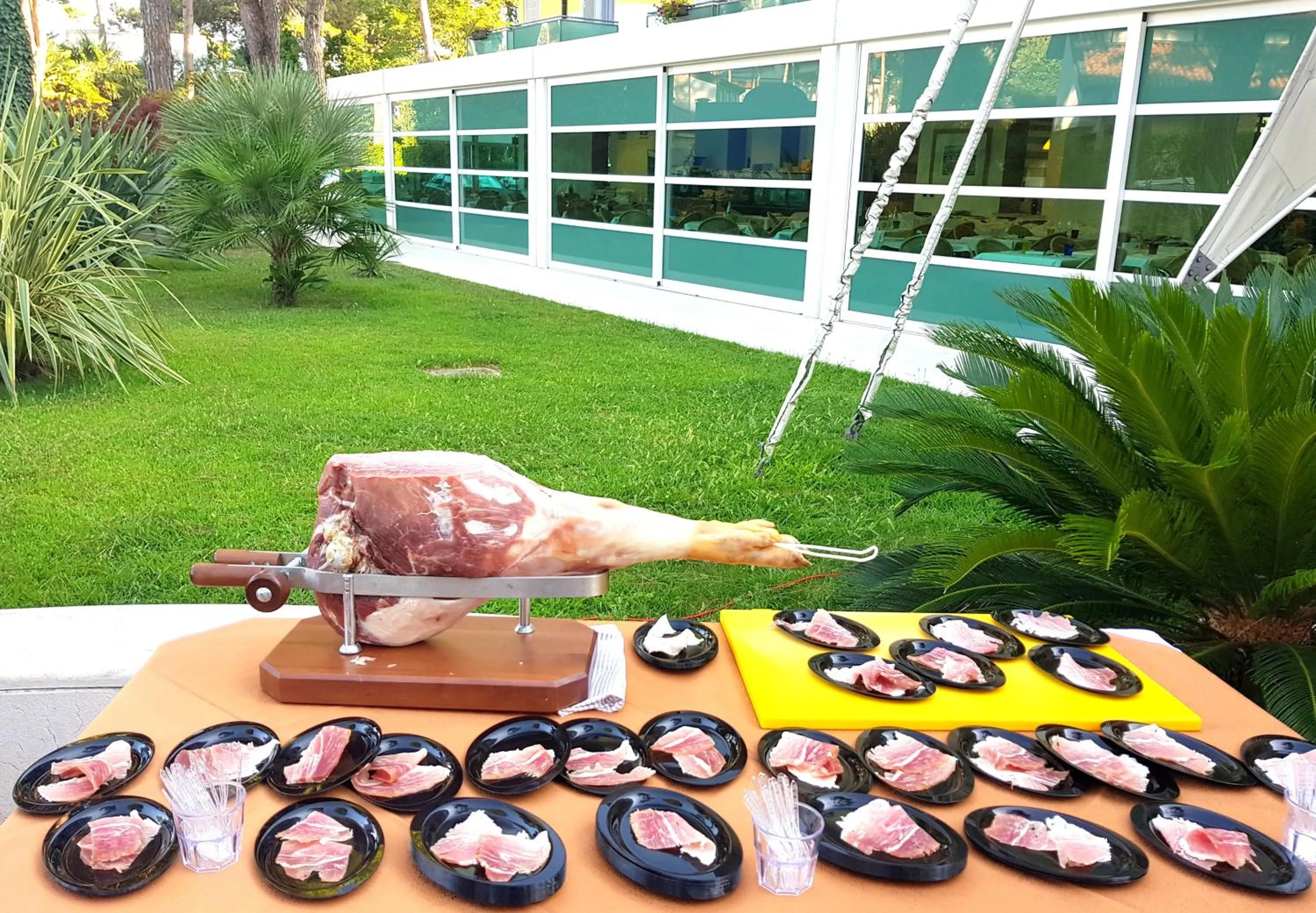 Food in Hotel Mediterraneo