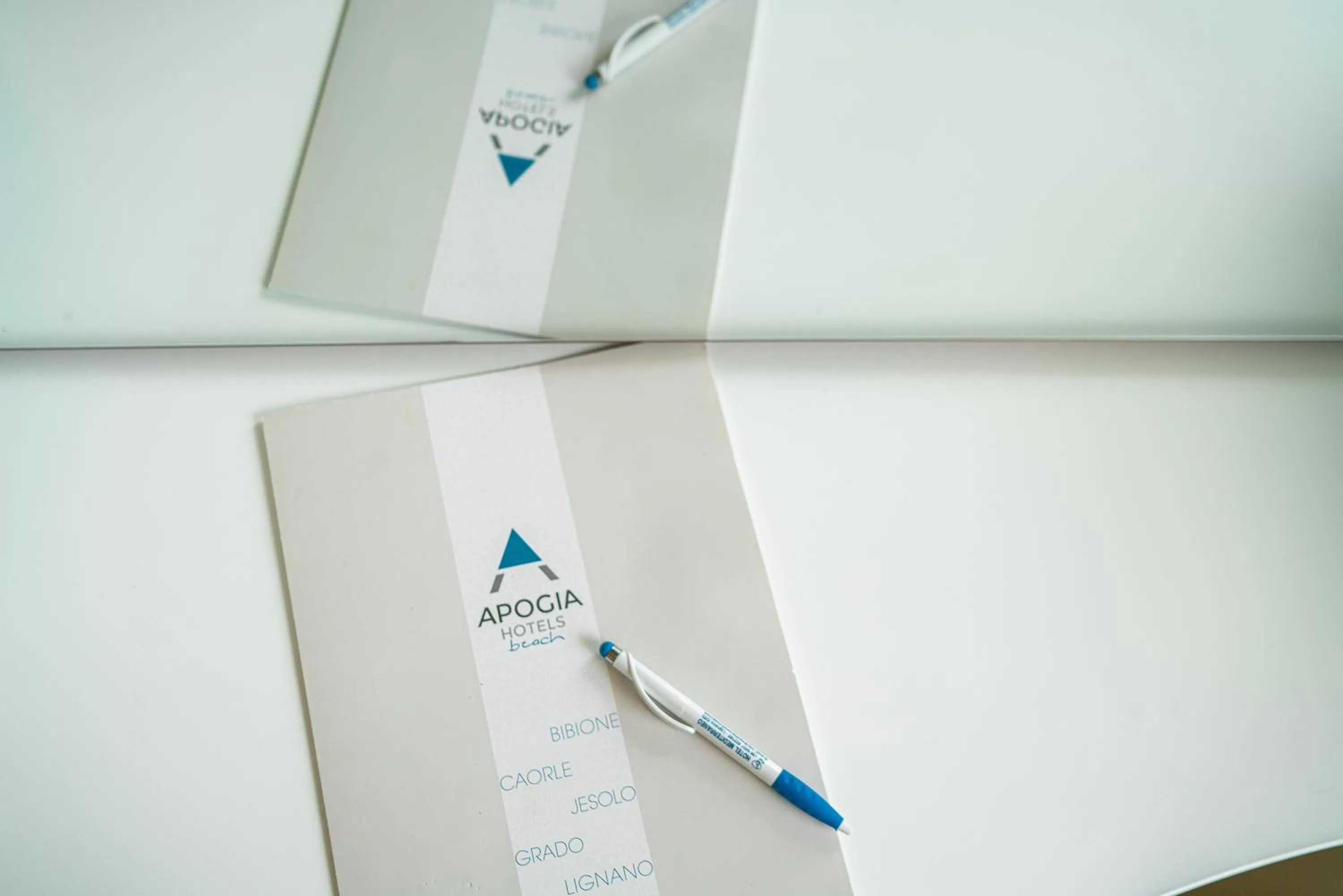 Photo of the whole room in Hotel Mediterraneo