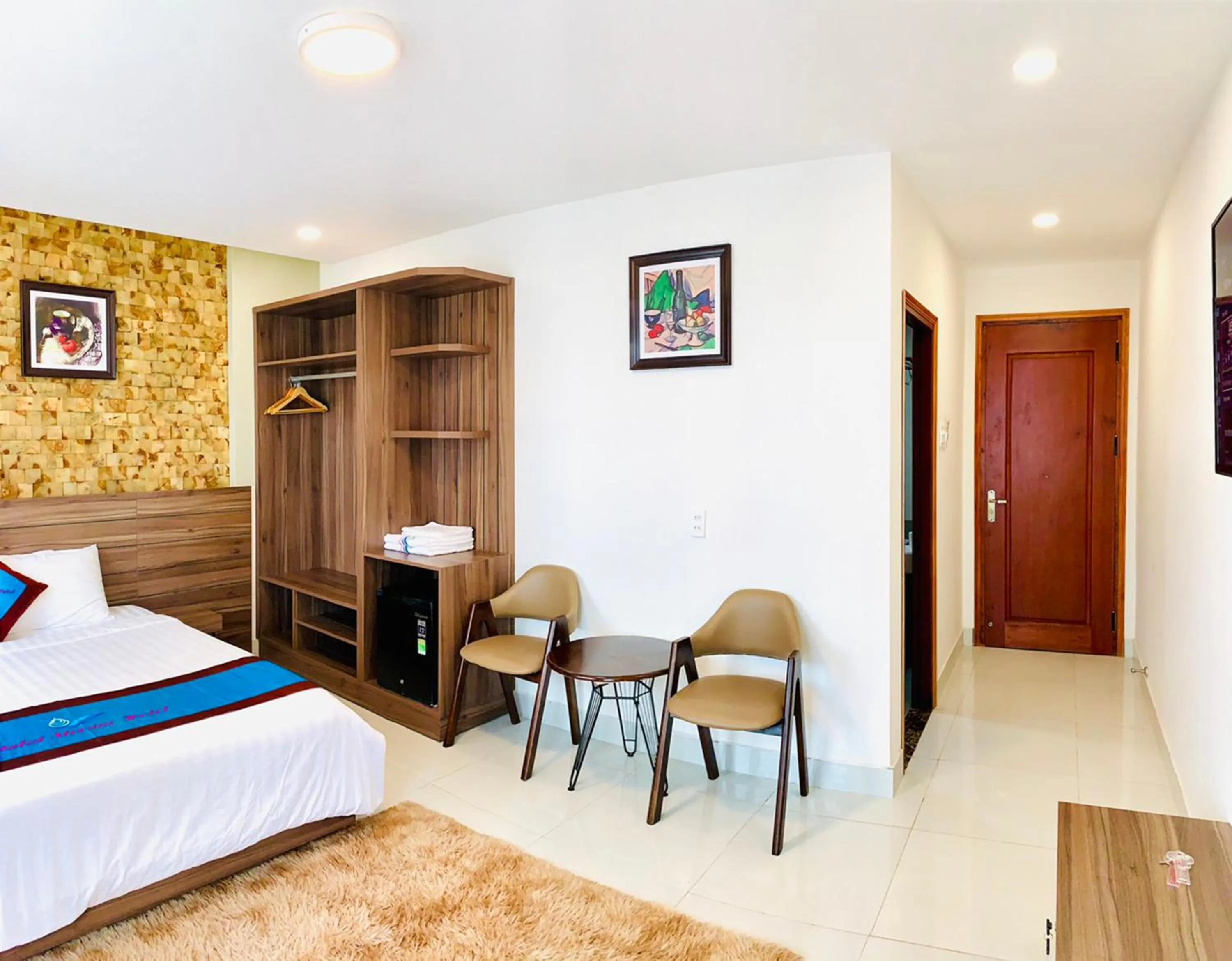 Seating area, Bed in DALAT STREAM HOTEL-Khách sạn đẹp Đà Lạt