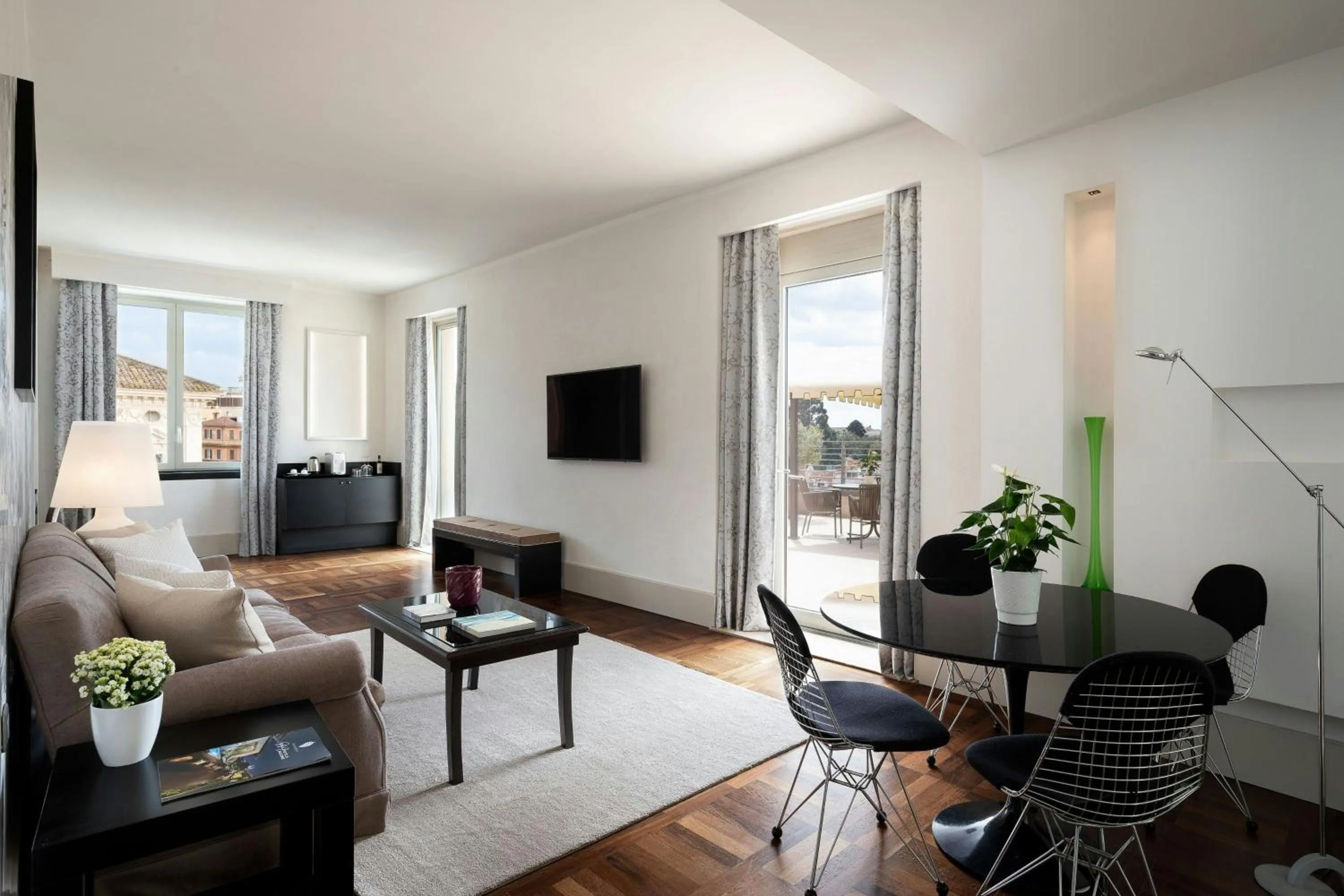 Bedroom in Sina Bernini Bristol, Autograph Collection