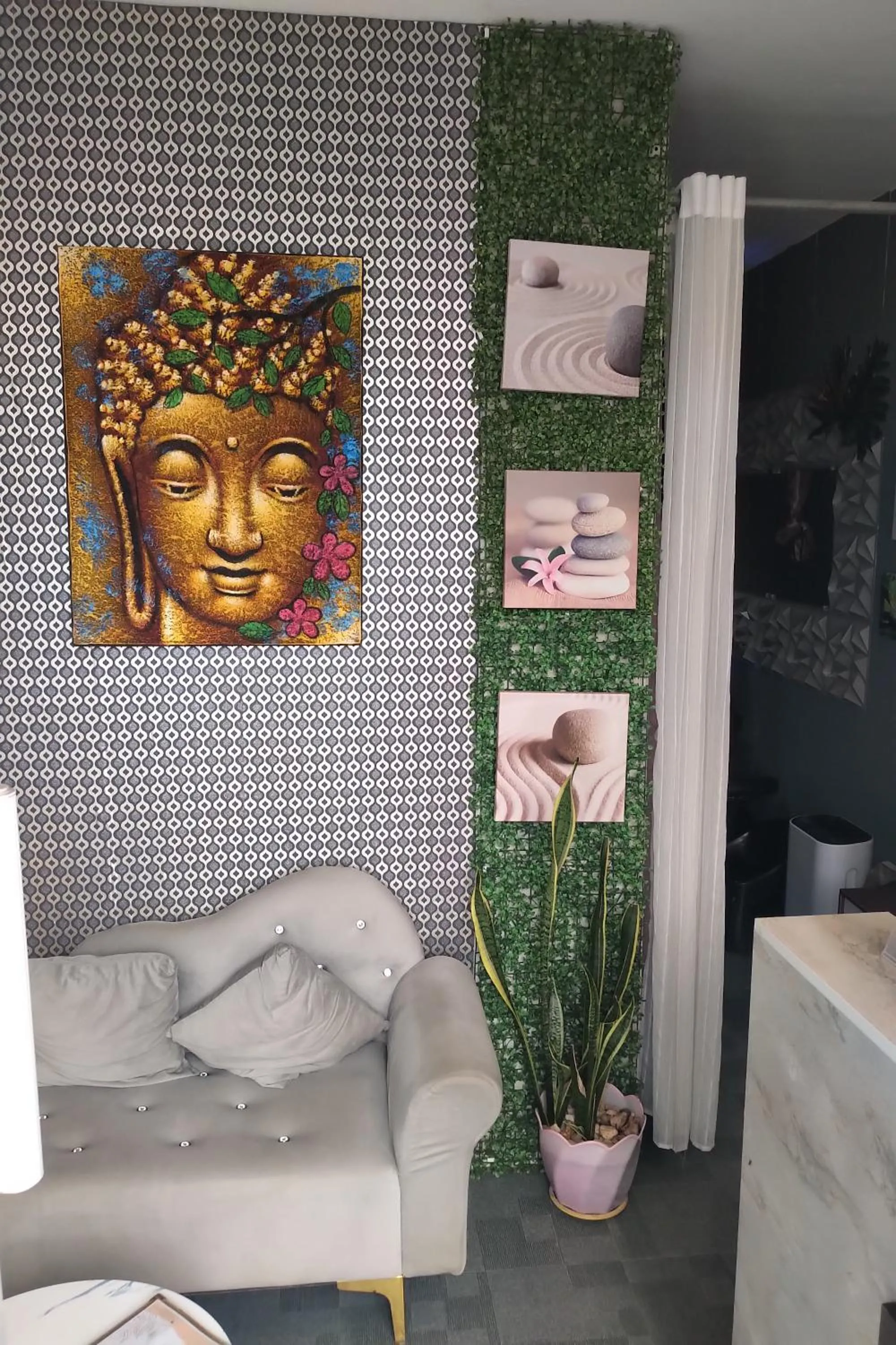 Decorative detail in The Philip Ann Resort