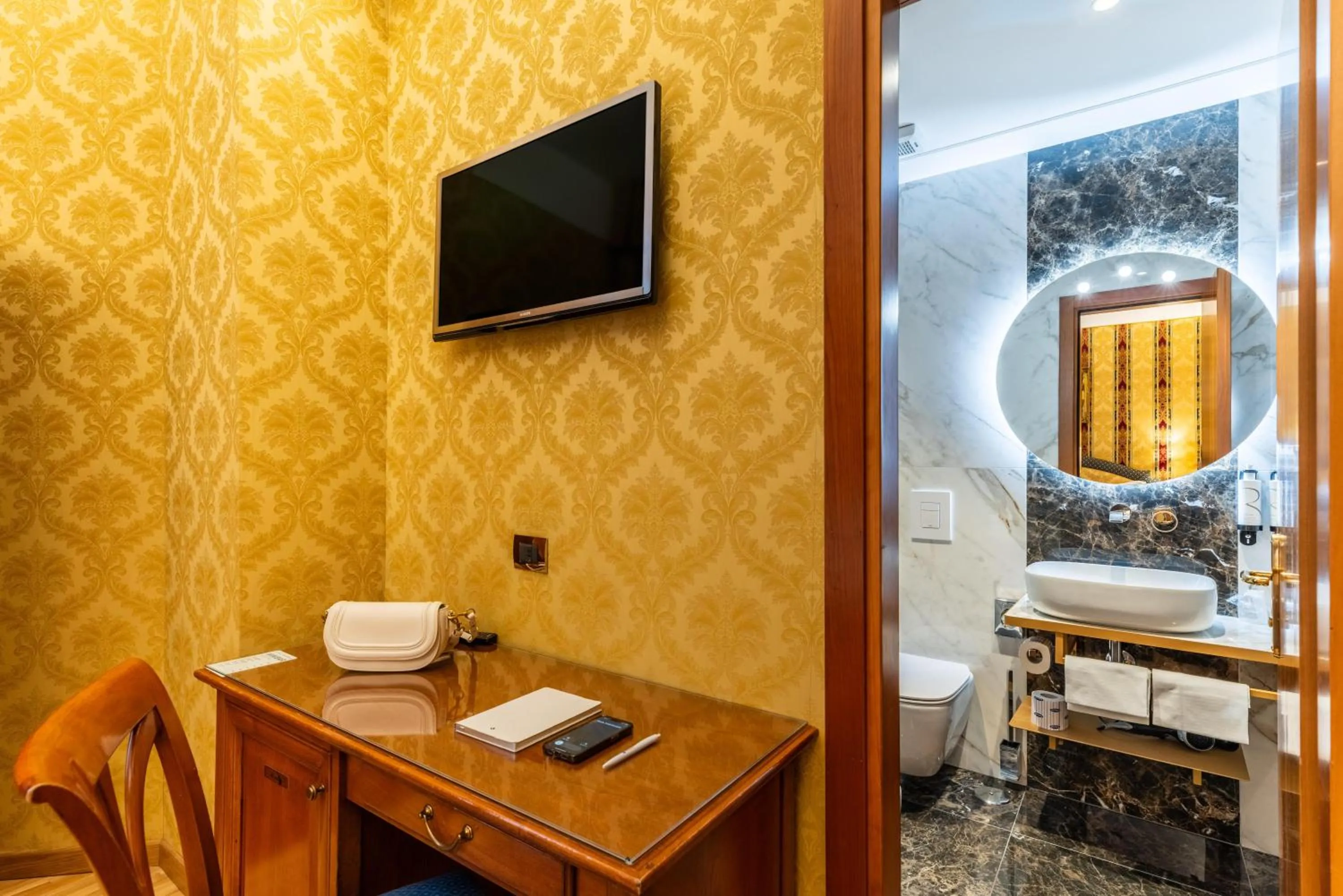 Bathroom in Hotel Raffaello - Sure Hotel Collection by Best Western