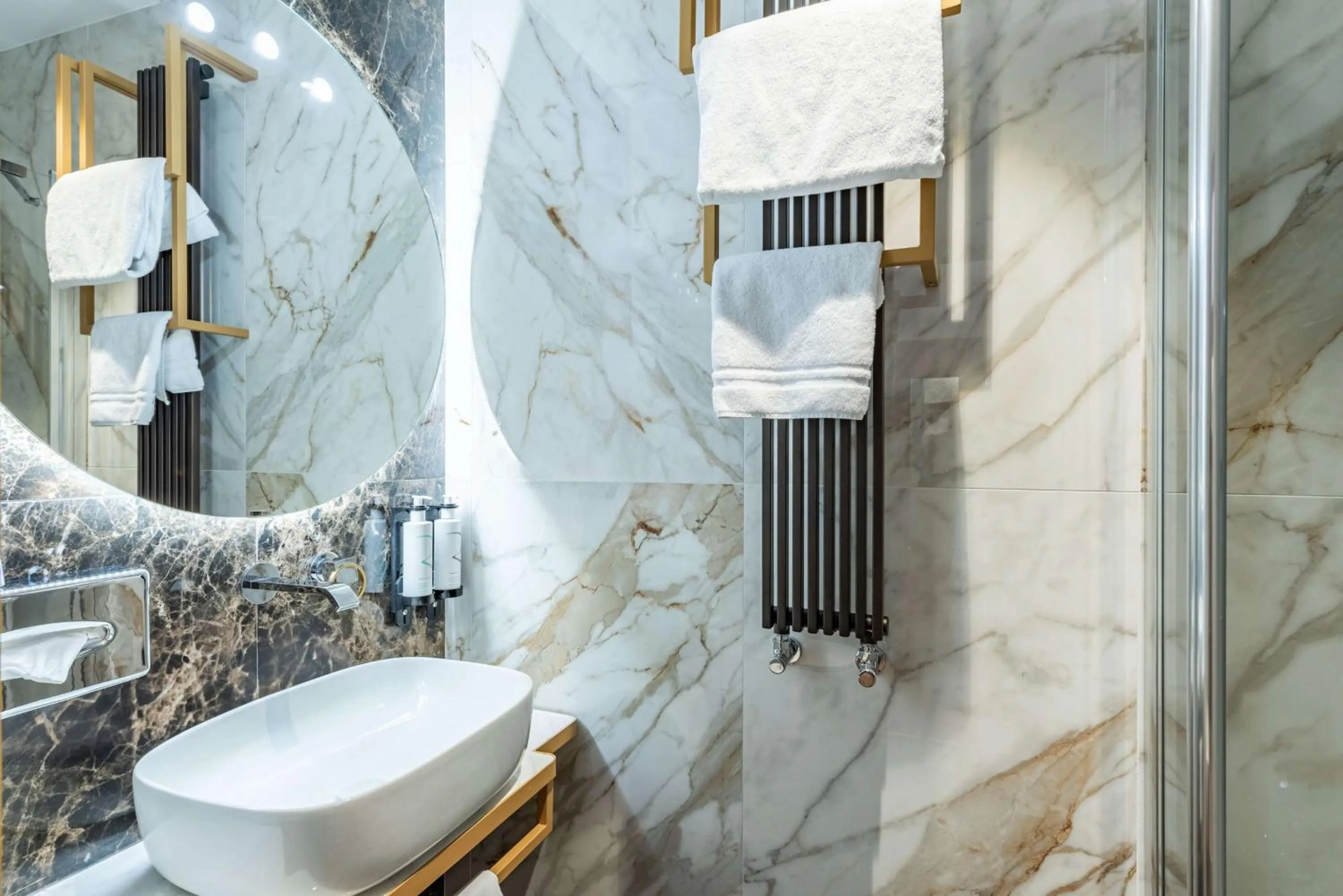 Bathroom in Hotel Raffaello - Sure Hotel Collection by Best Western