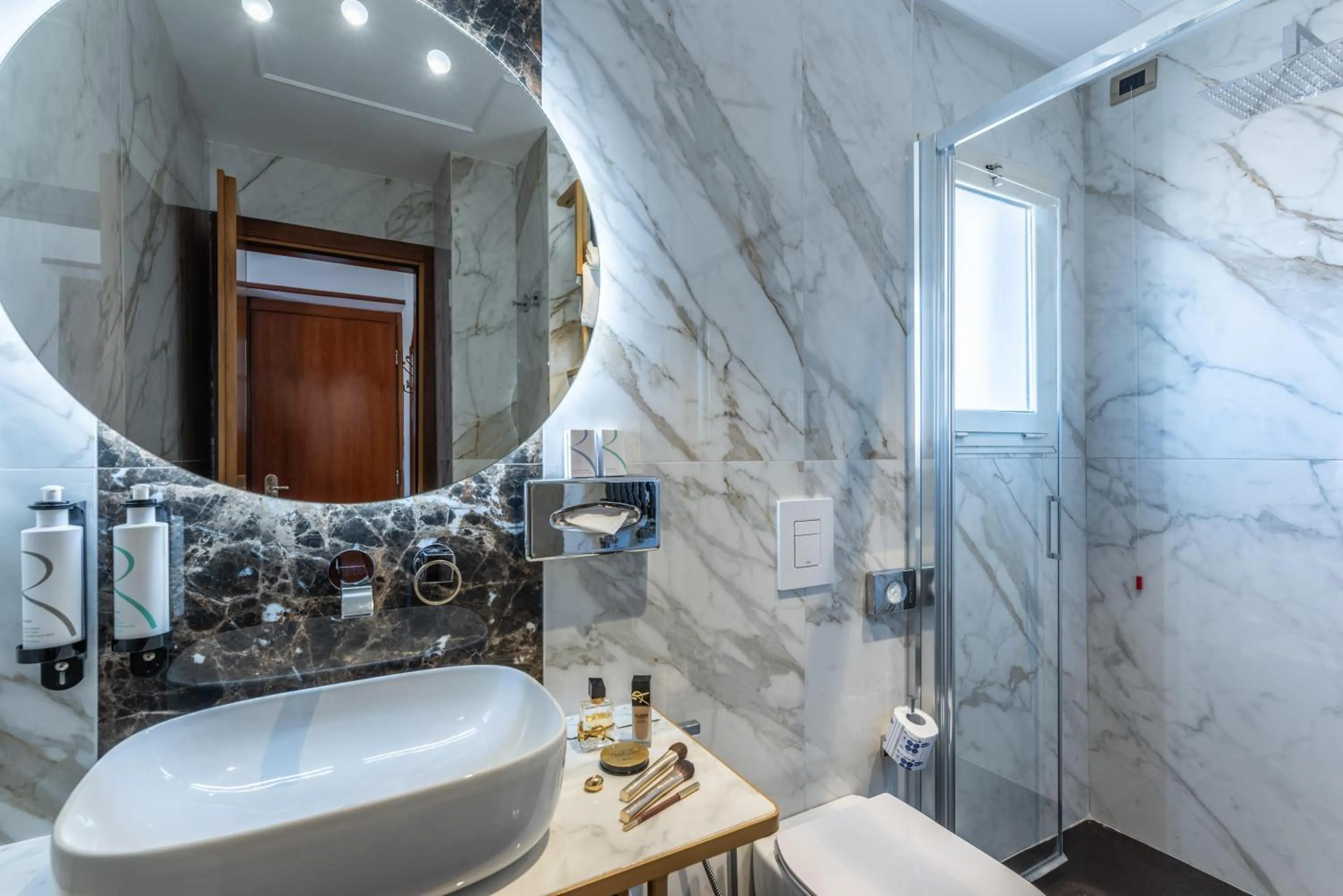 Bathroom in Hotel Raffaello - Sure Hotel Collection by Best Western