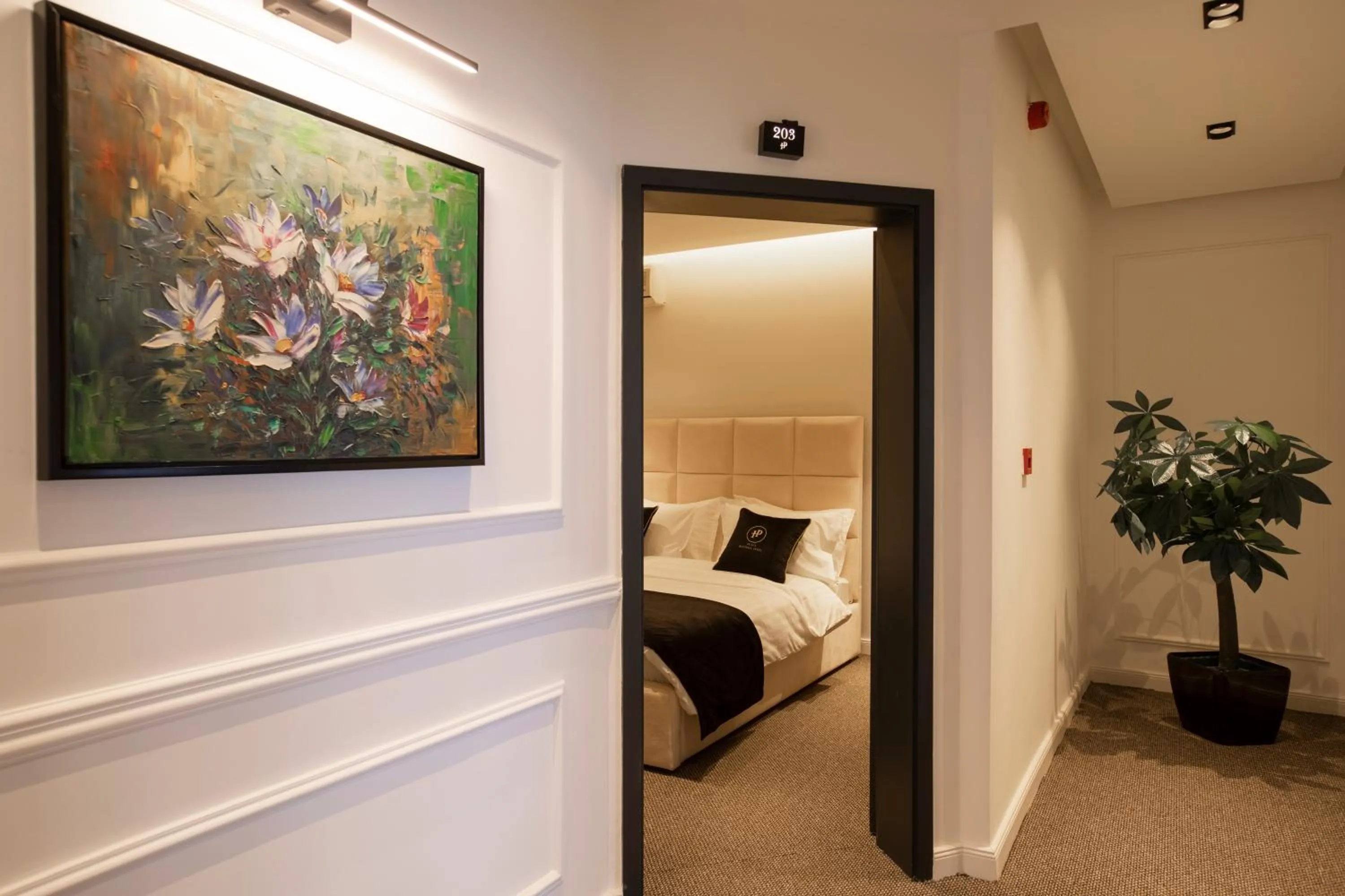 Decorative detail, Bed in Plaza Boutique Hotel