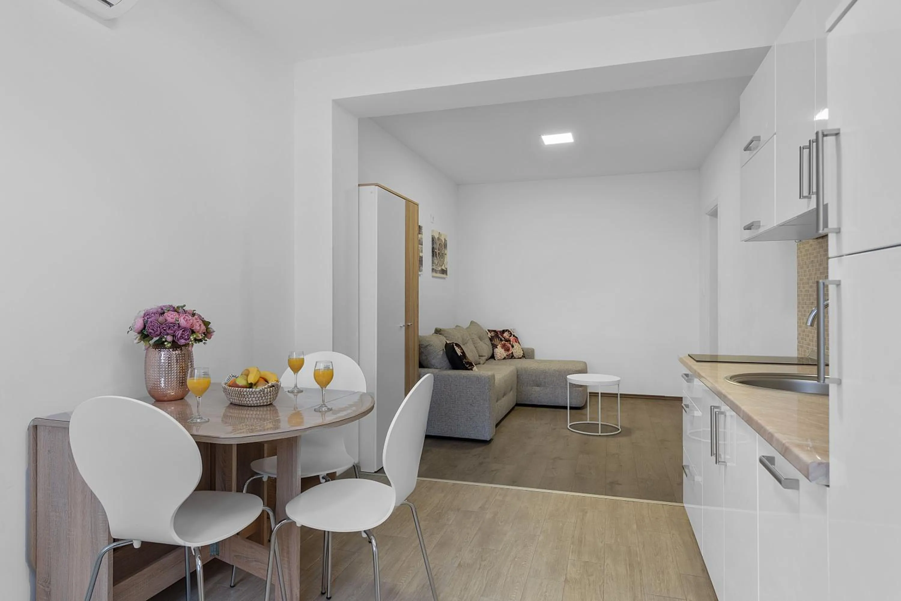 Kitchen or kitchenette in Hostel Elli