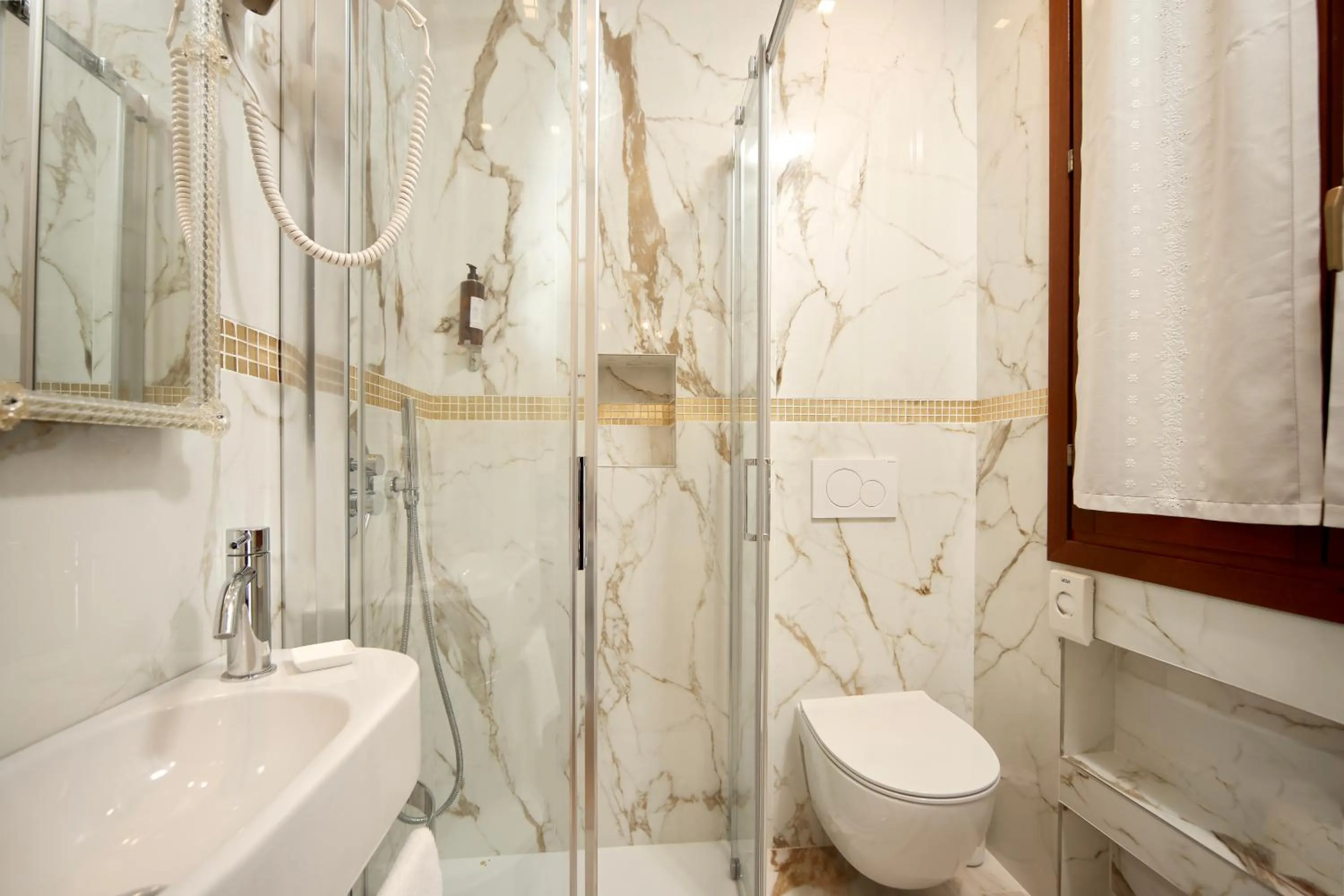 Bathroom in Hotel Da Bruno