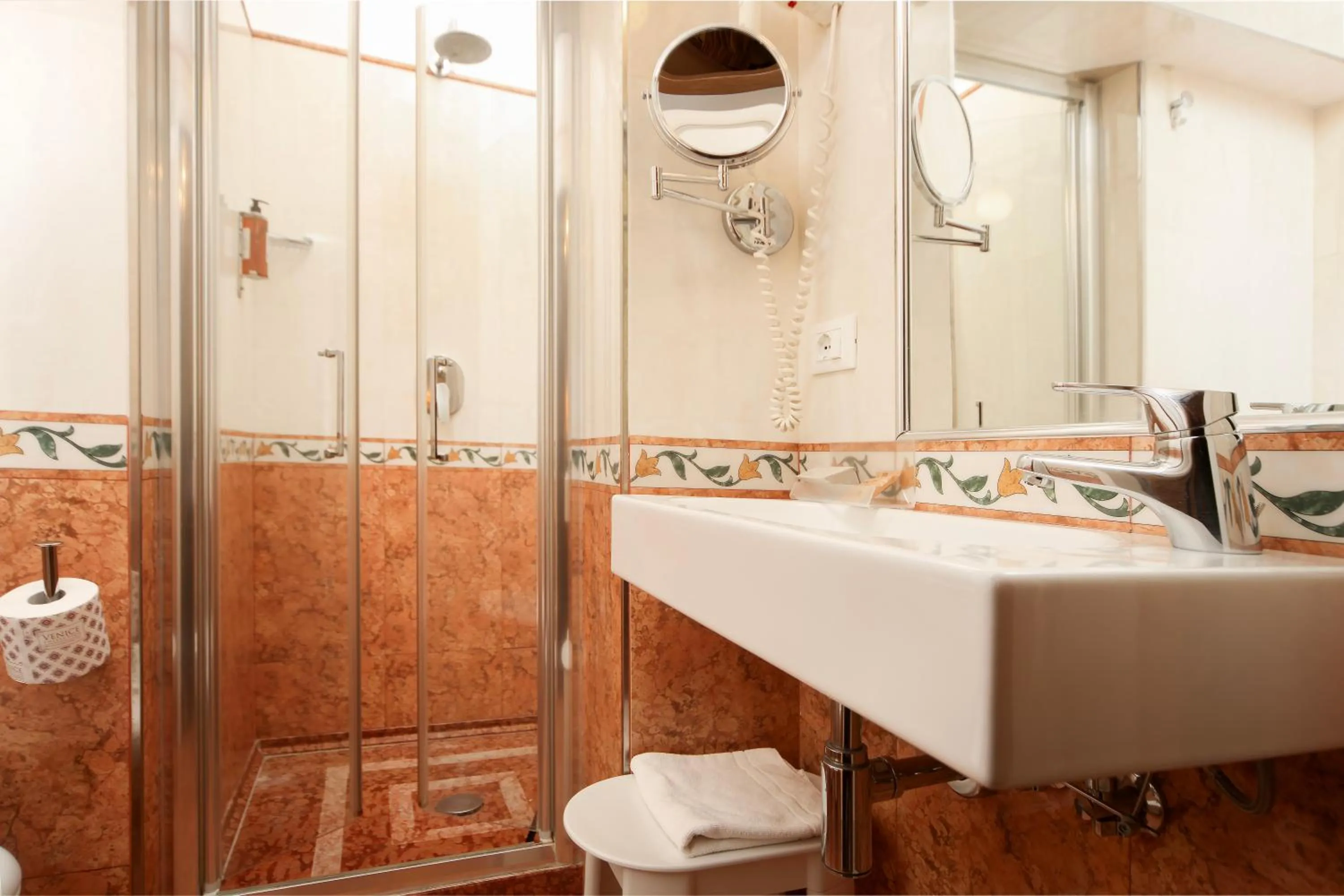 Bathroom in Hotel Da Bruno