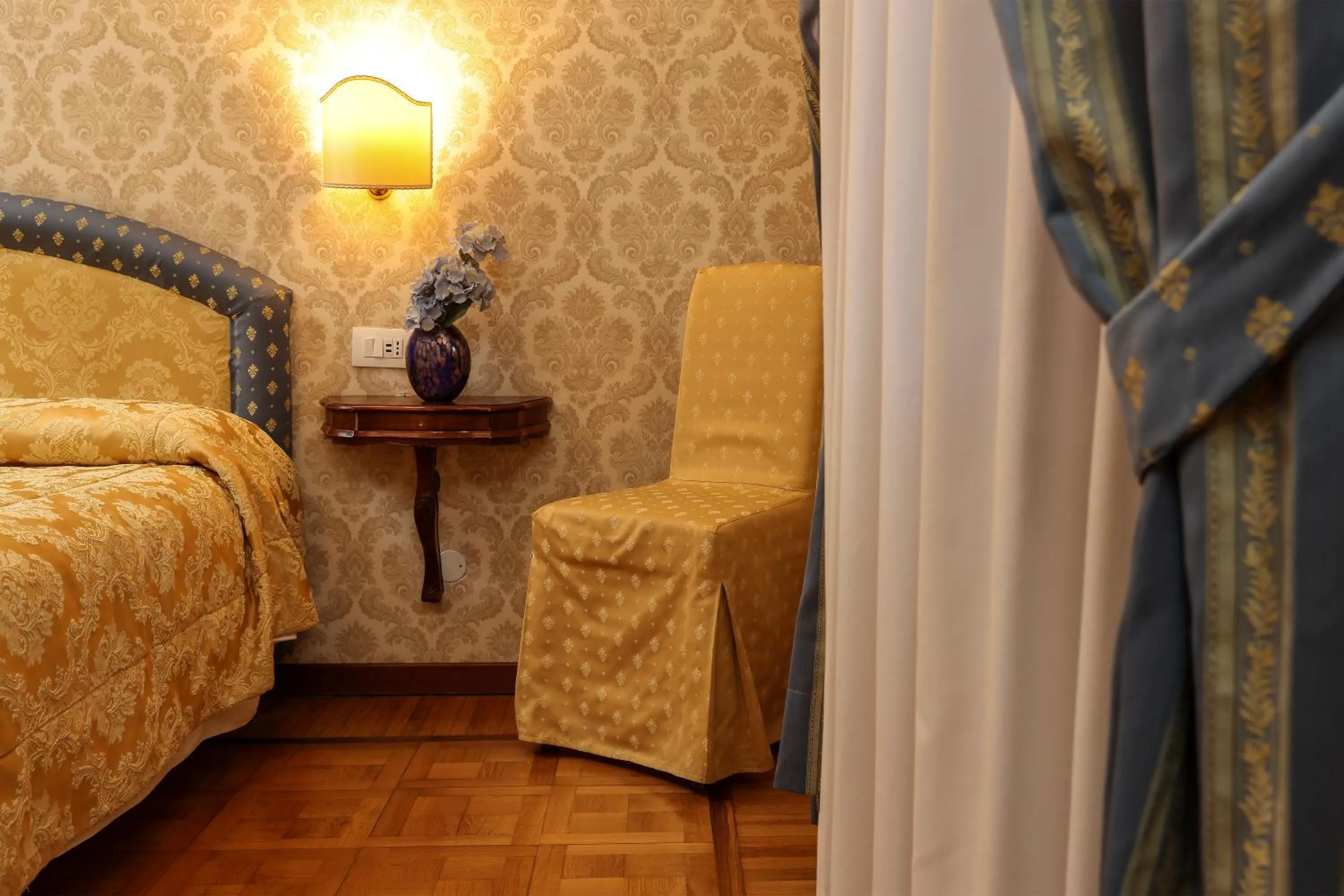 Bedroom, Bed in Hotel Da Bruno