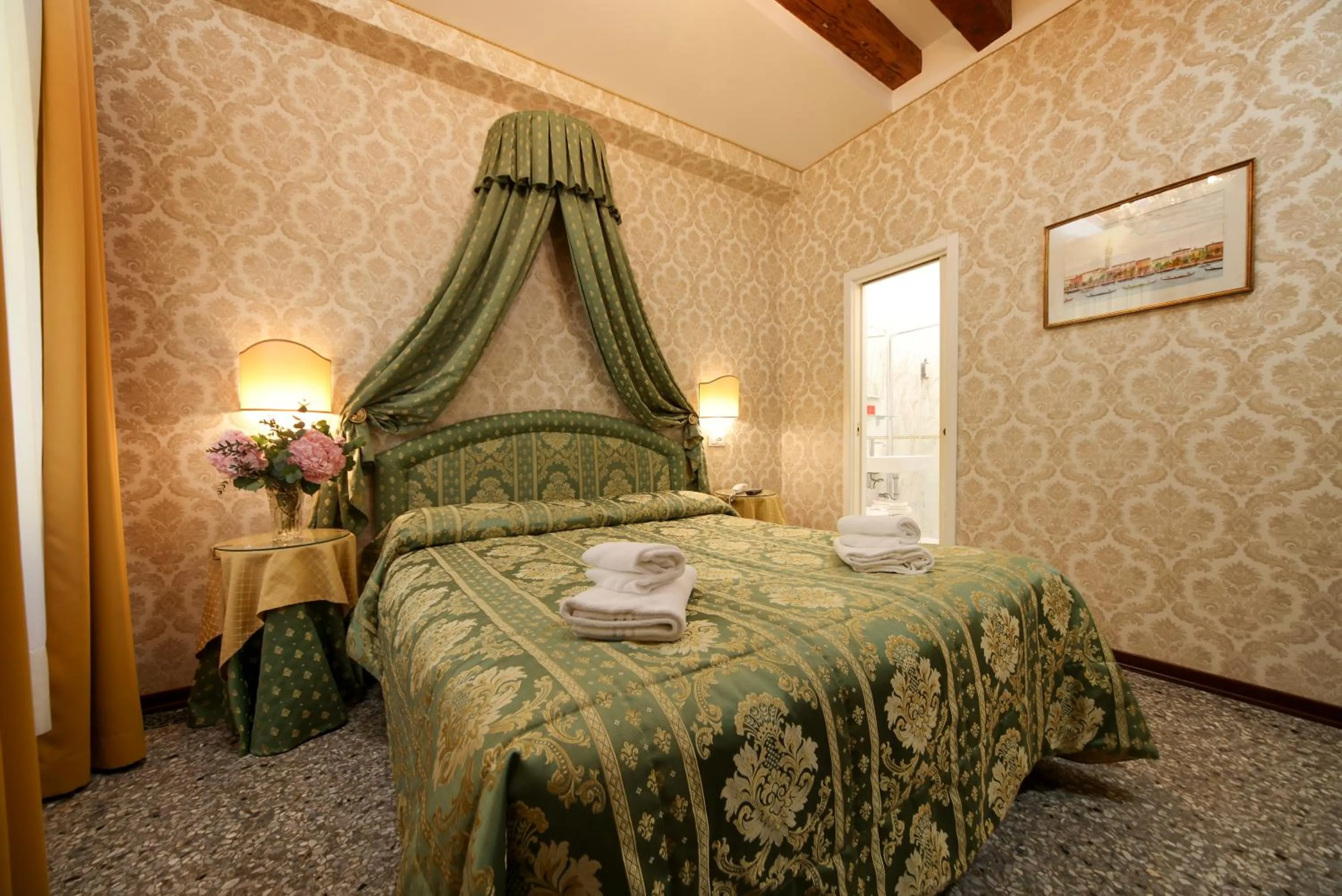 Bedroom, Bed in Hotel Da Bruno