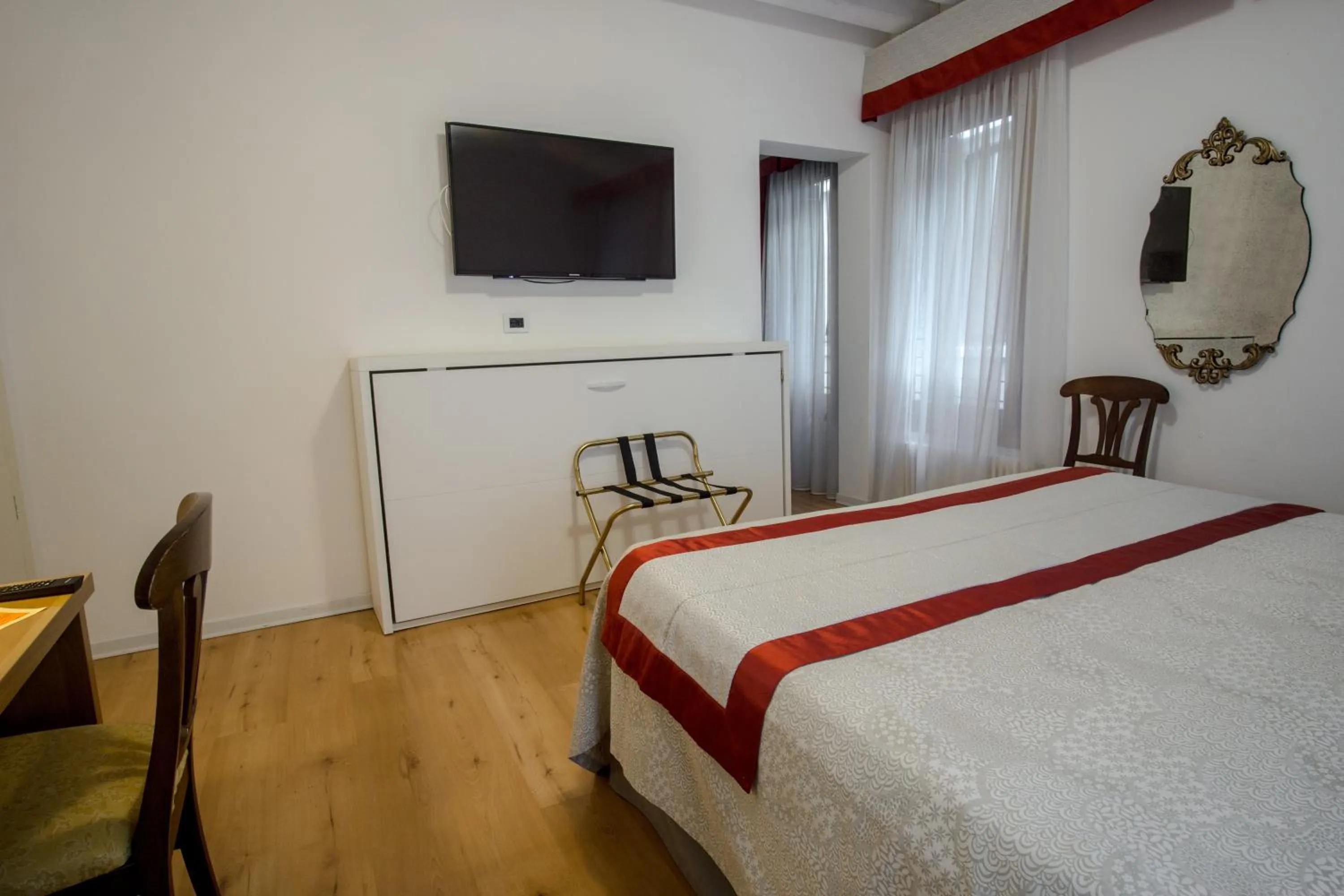 Bedroom, Bed in Hotel Antigo Trovatore