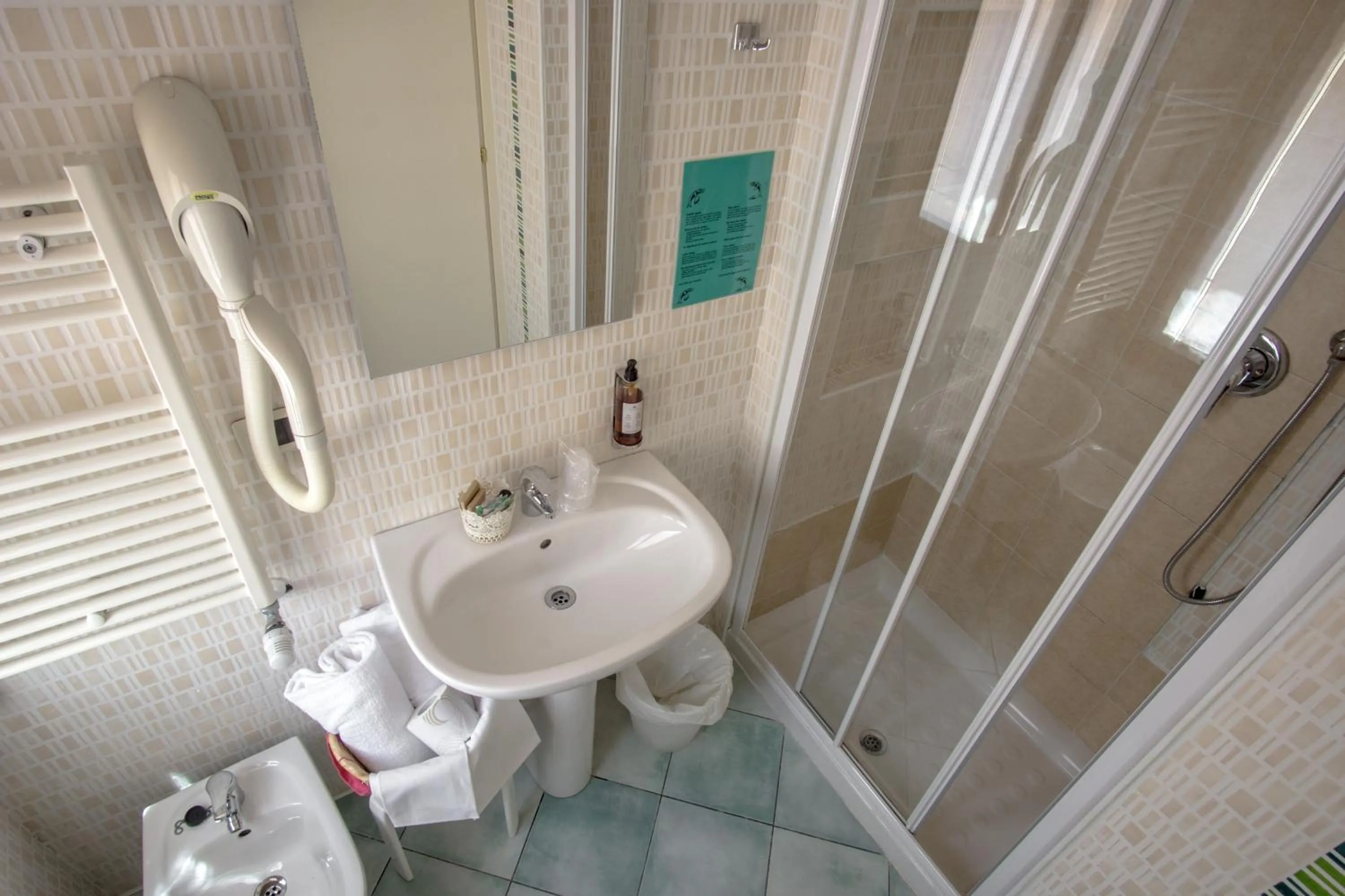 Bathroom in Hotel Antigo Trovatore