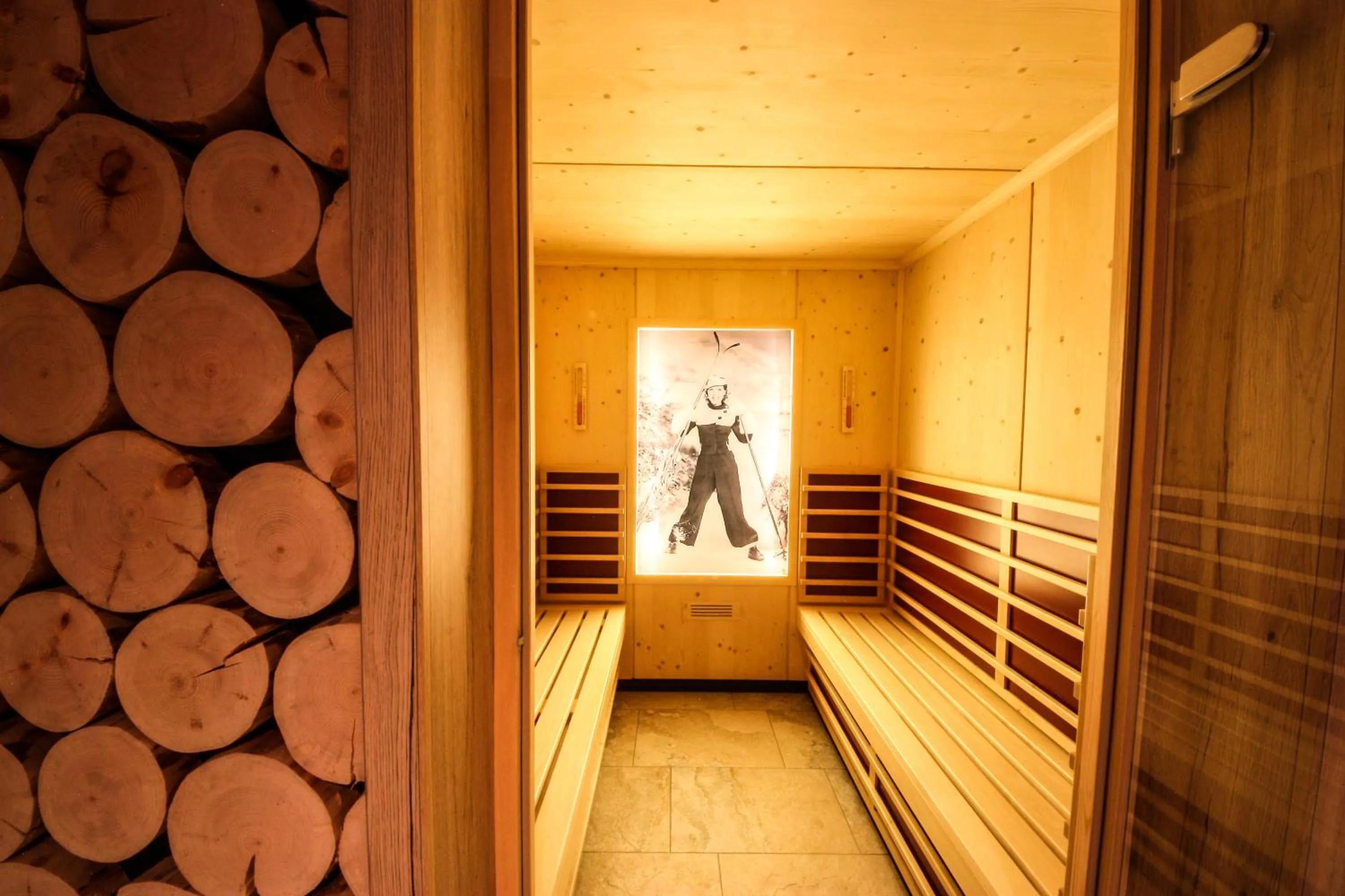 Sauna in TALHEIMER Grias di & Hoamat since 1958 inklusive Therme TAUERN SPA & Jokercard