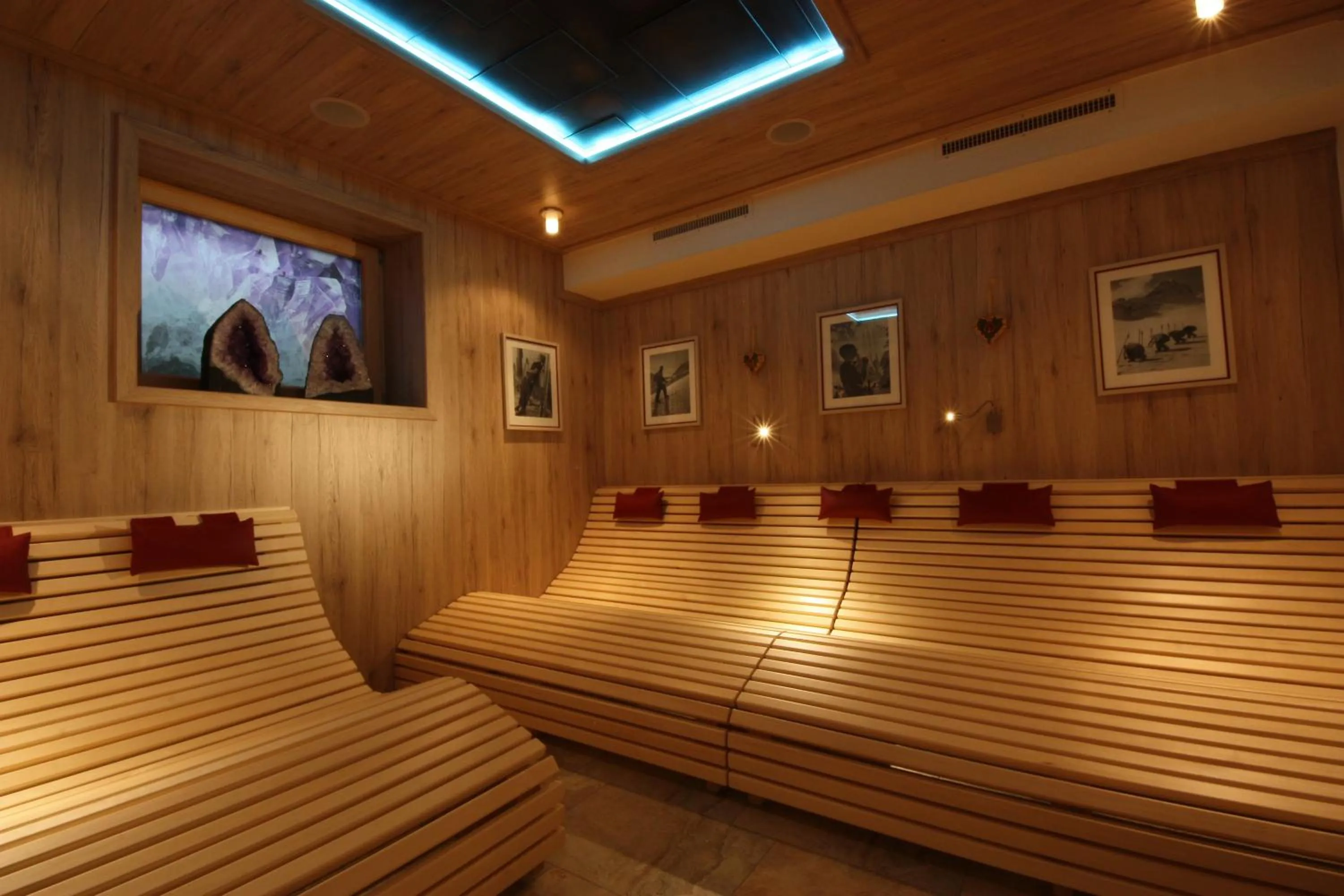 TALHEIMER Grias di & Hoamat since 1958 inklusive Therme TAUERN SPA & Jokercard