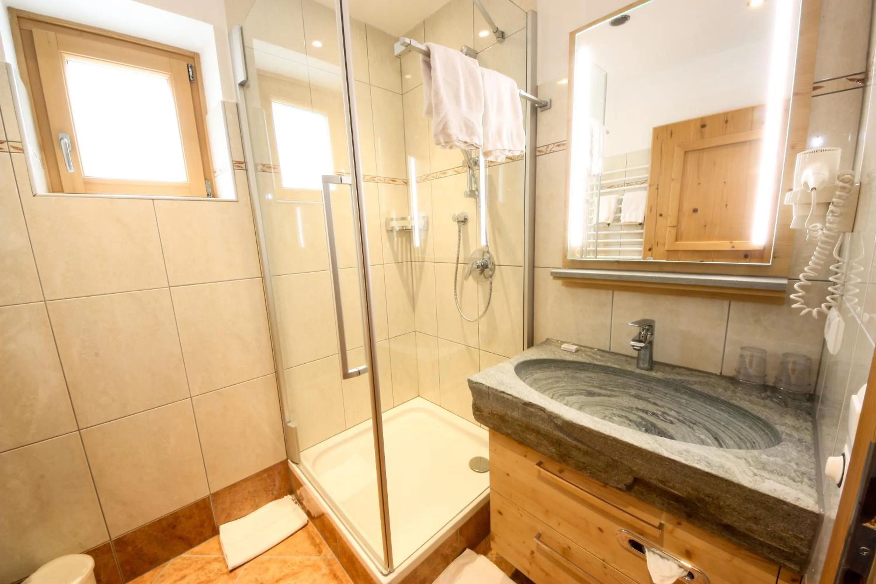 TALHEIMER Grias di & Hoamat since 1958 inklusive Therme TAUERN SPA & Jokercard