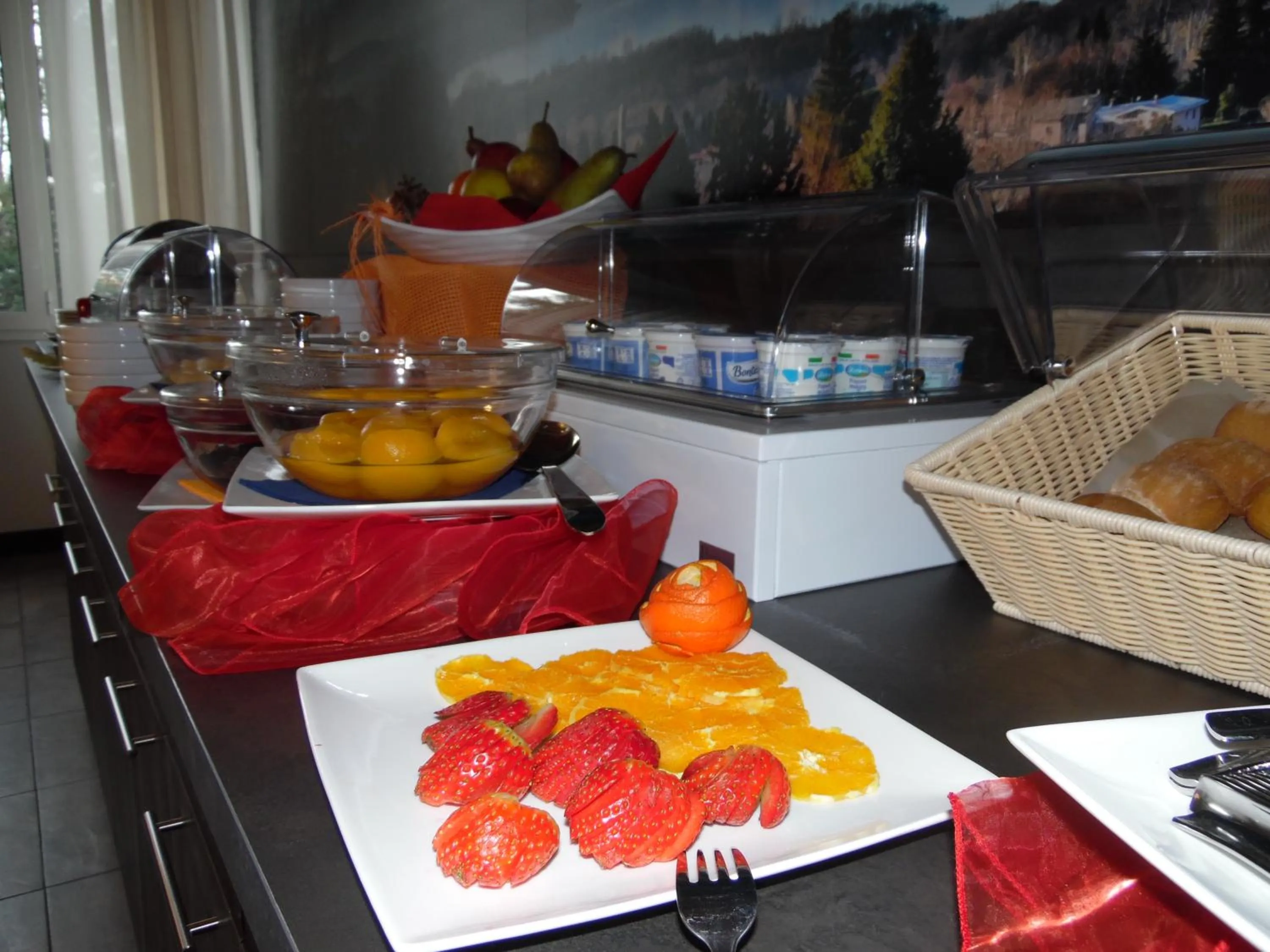 Restaurant/places to eat in Bis Hotel Varese
