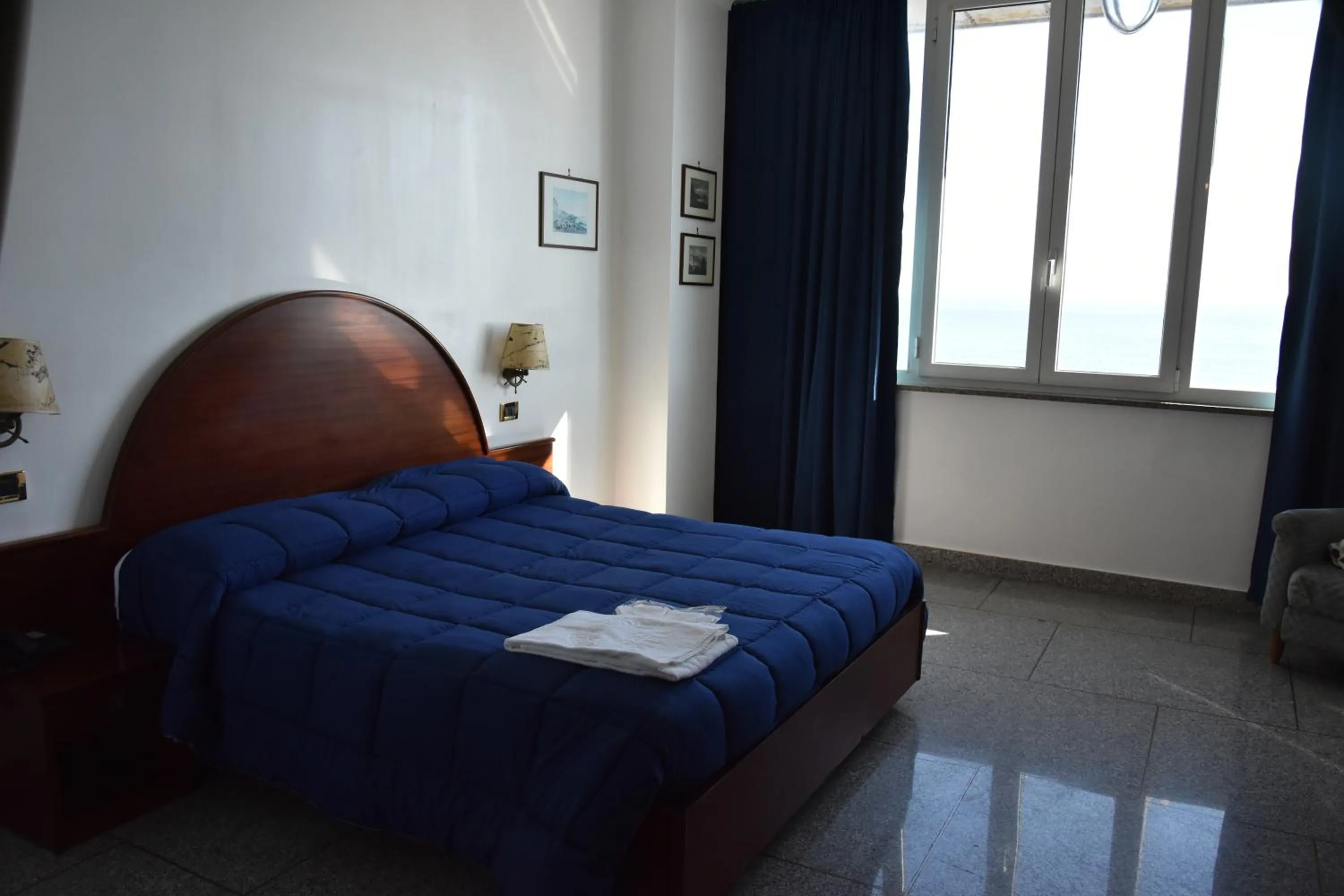 Bedroom, Bed in Hotel La Tripergola