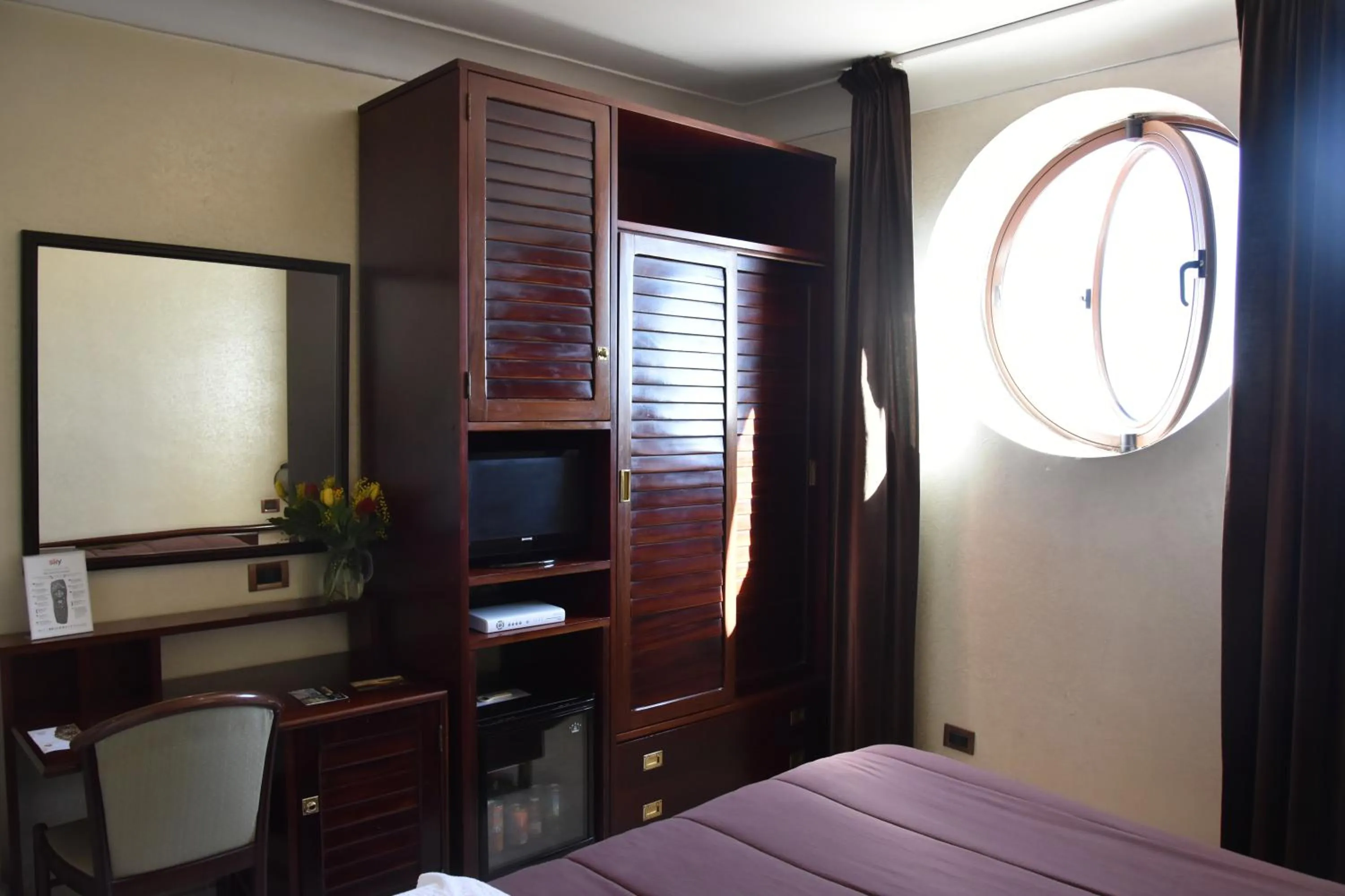 Bedroom, Bed in Hotel La Tripergola