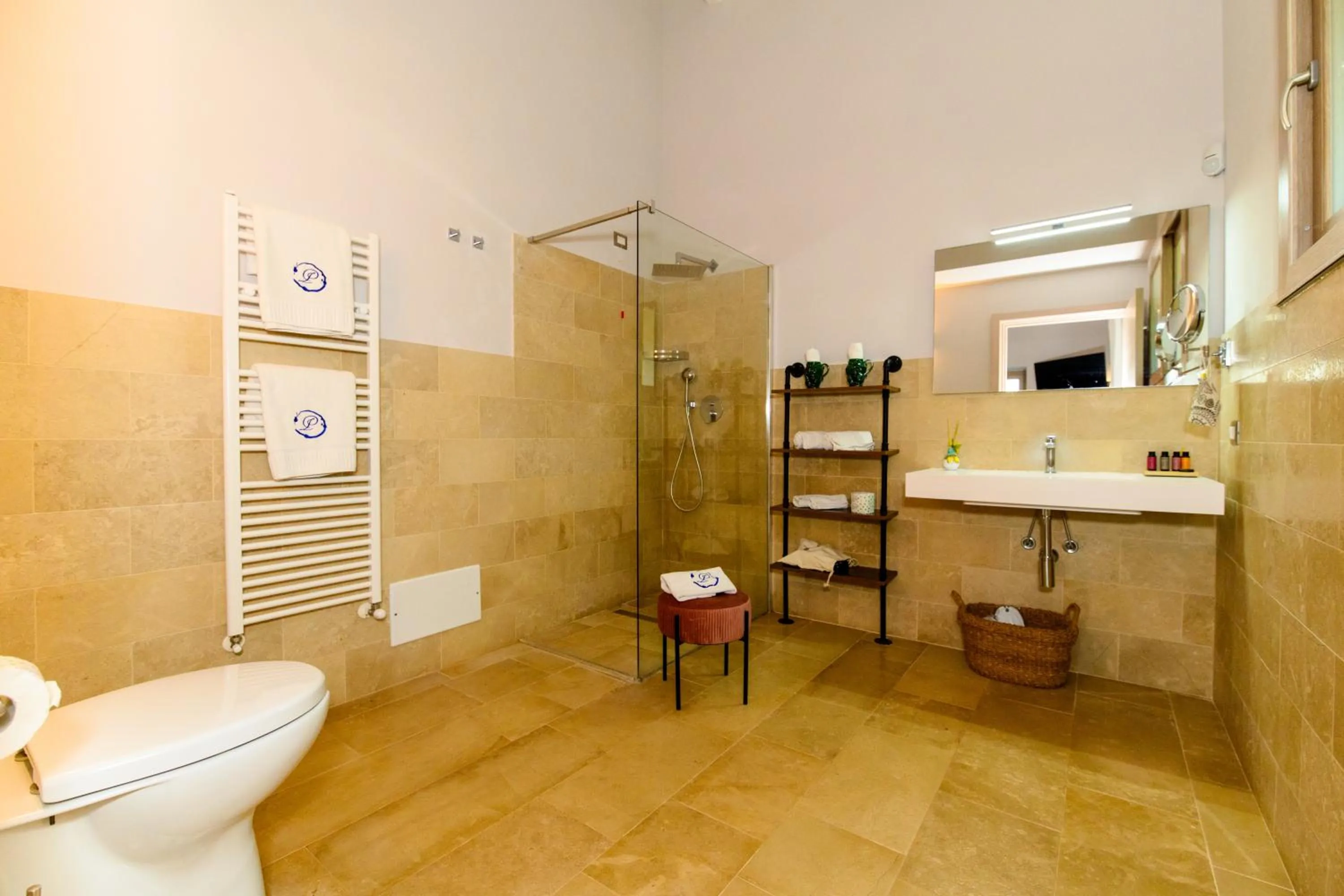 Bathroom in Poggio Leano Boutique Hotel