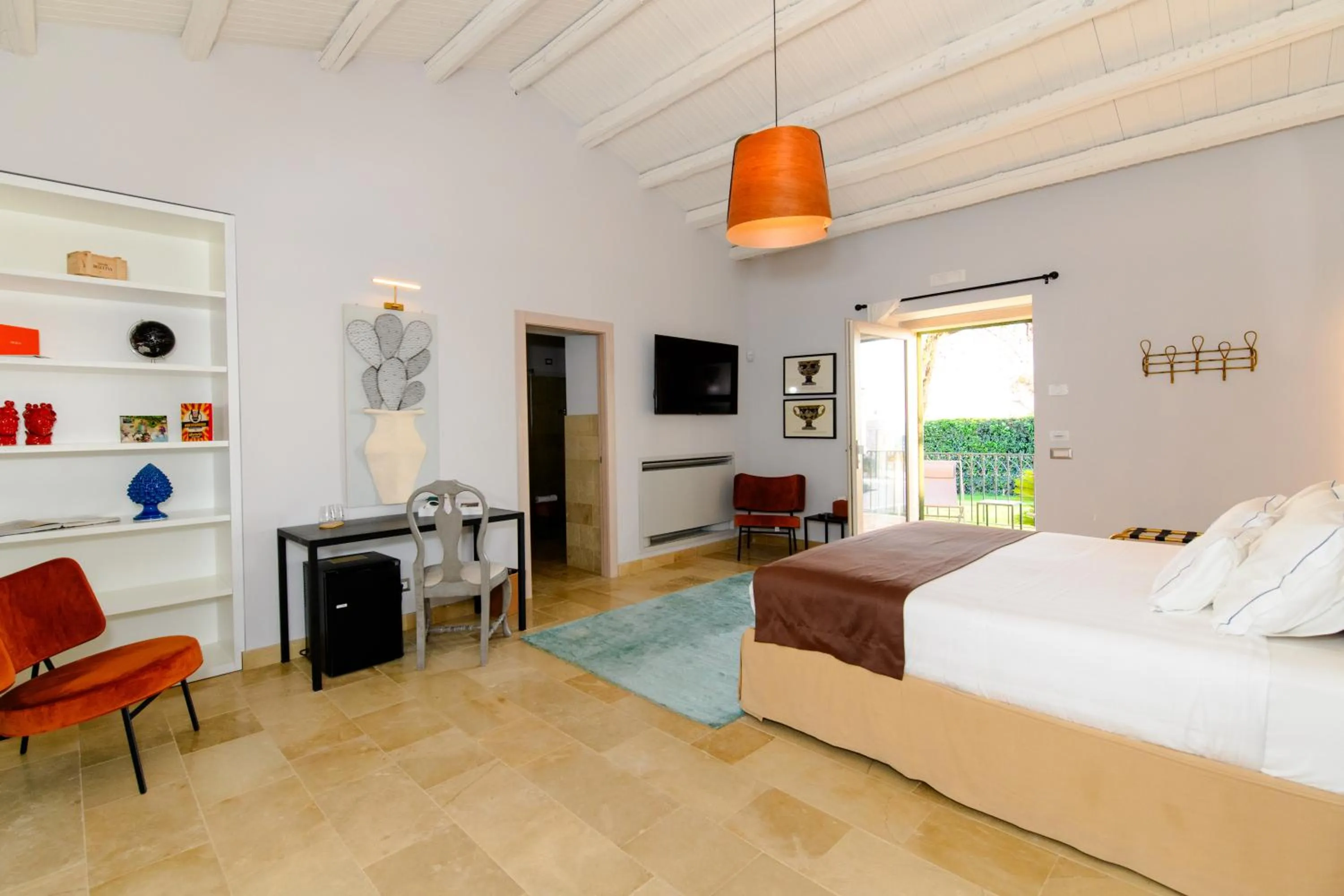 Photo of the whole room, Bed in Poggio Leano Boutique Hotel
