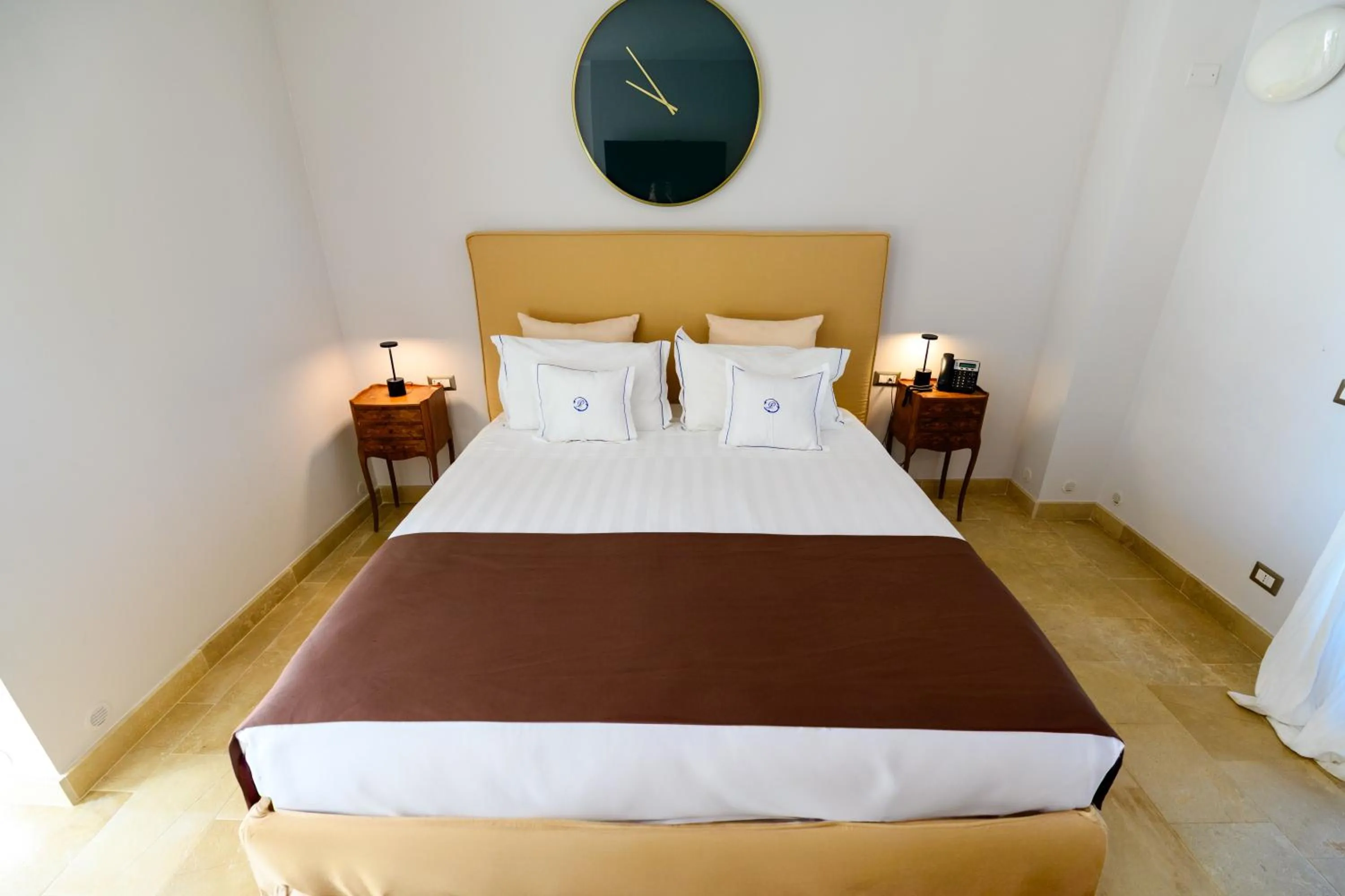 Photo of the whole room, Bed in Poggio Leano Boutique Hotel