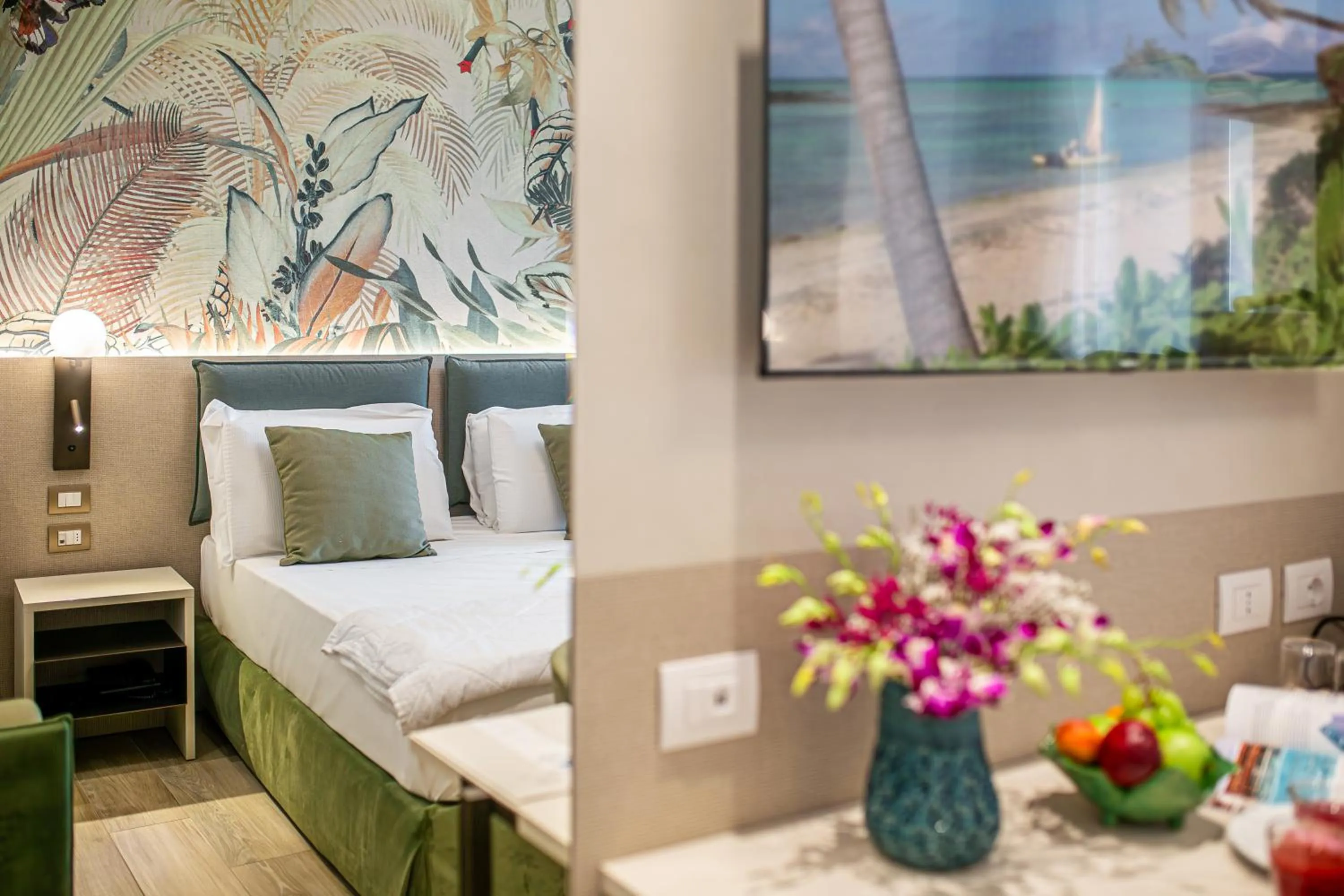 Property building, Bed in Life Hotel 4 Superior