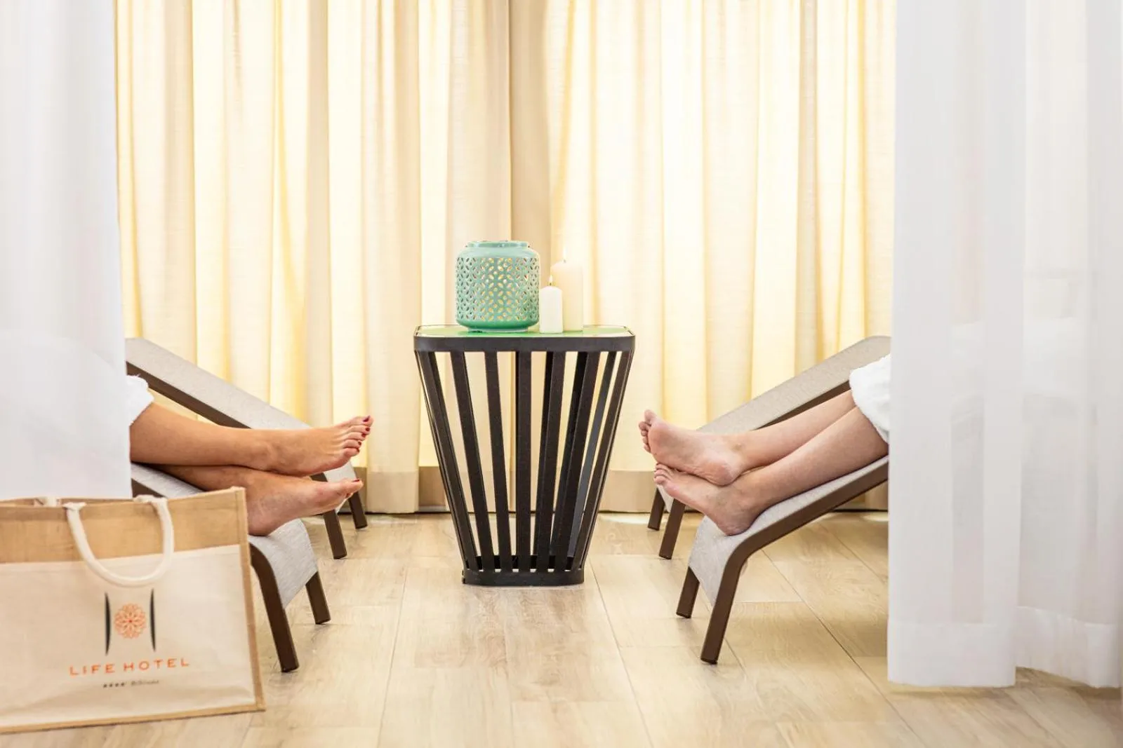 Property building in Life Hotel 4 Superior