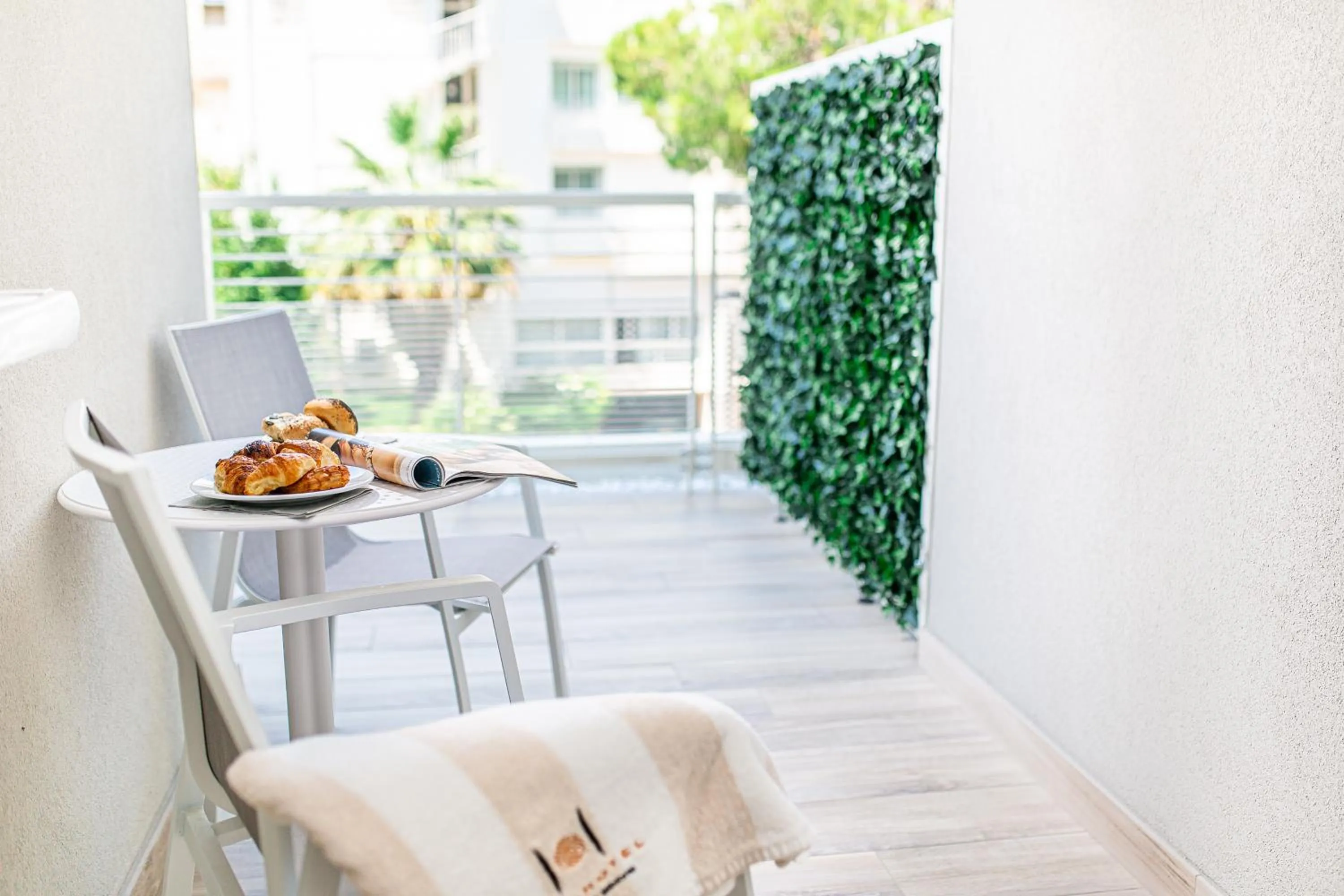 Property building in Life Hotel 4 Superior