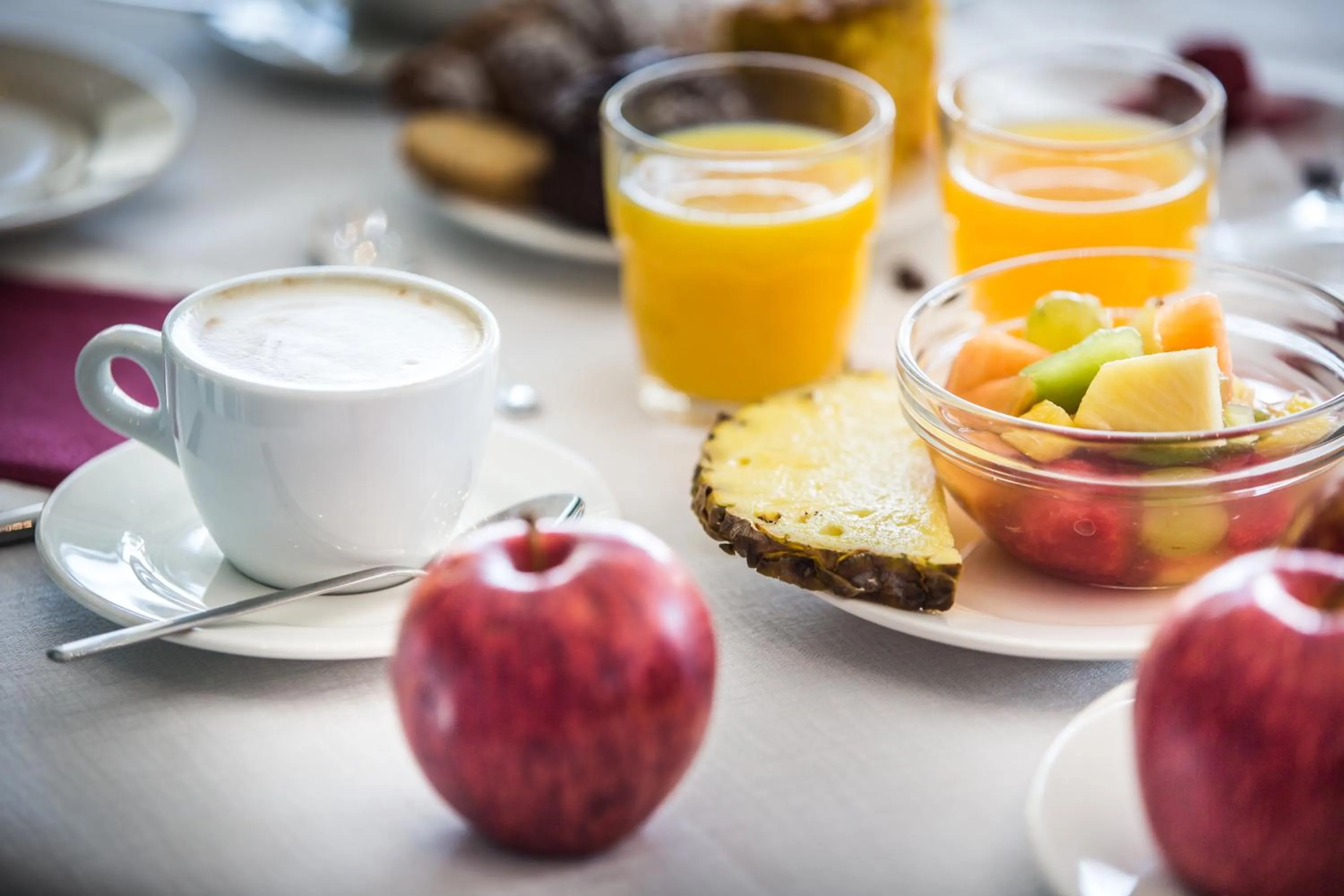 Food and drinks in Life Hotel 4 Superior