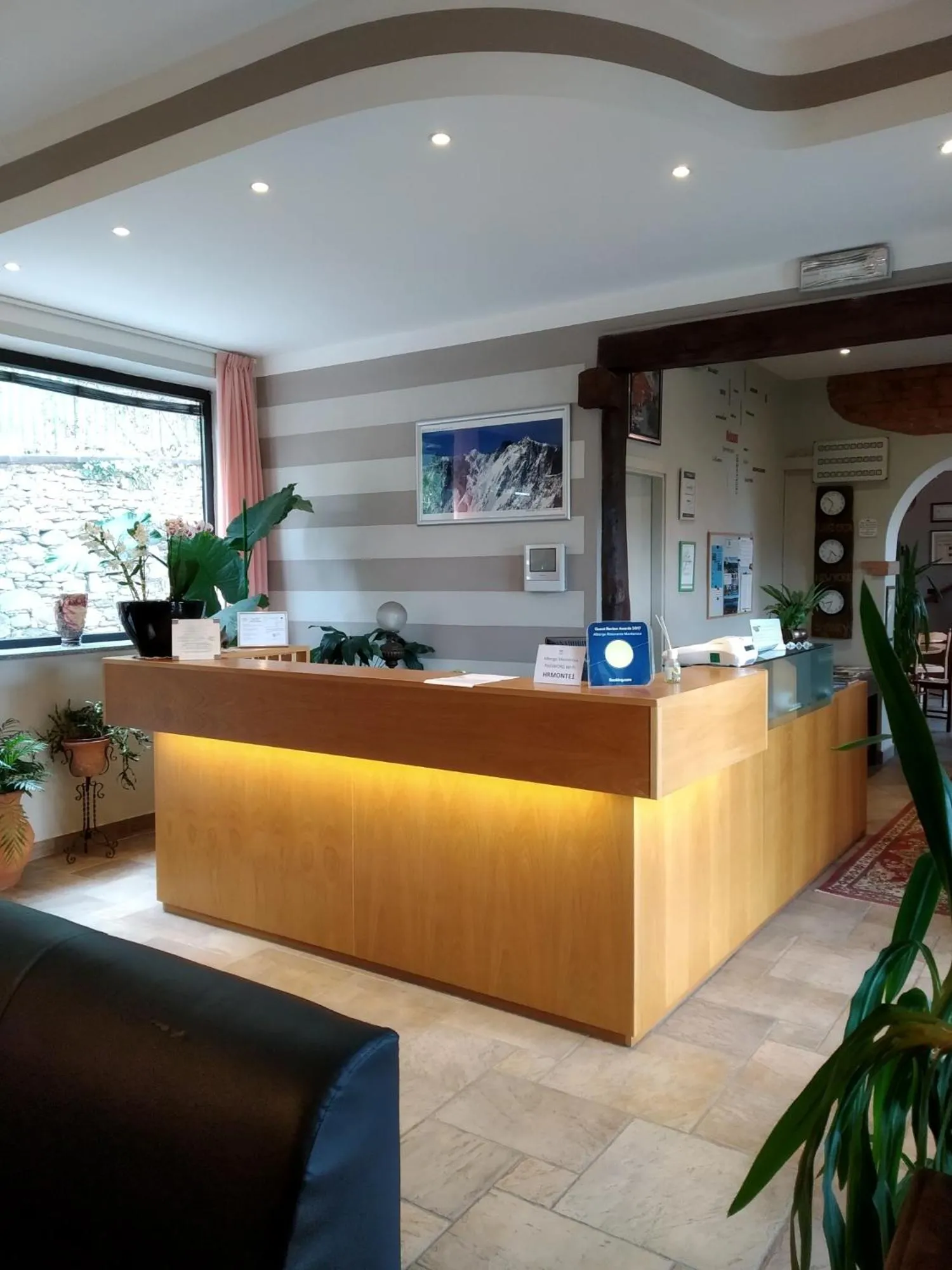 Lobby or reception in Albergo Ristorante Monterosa