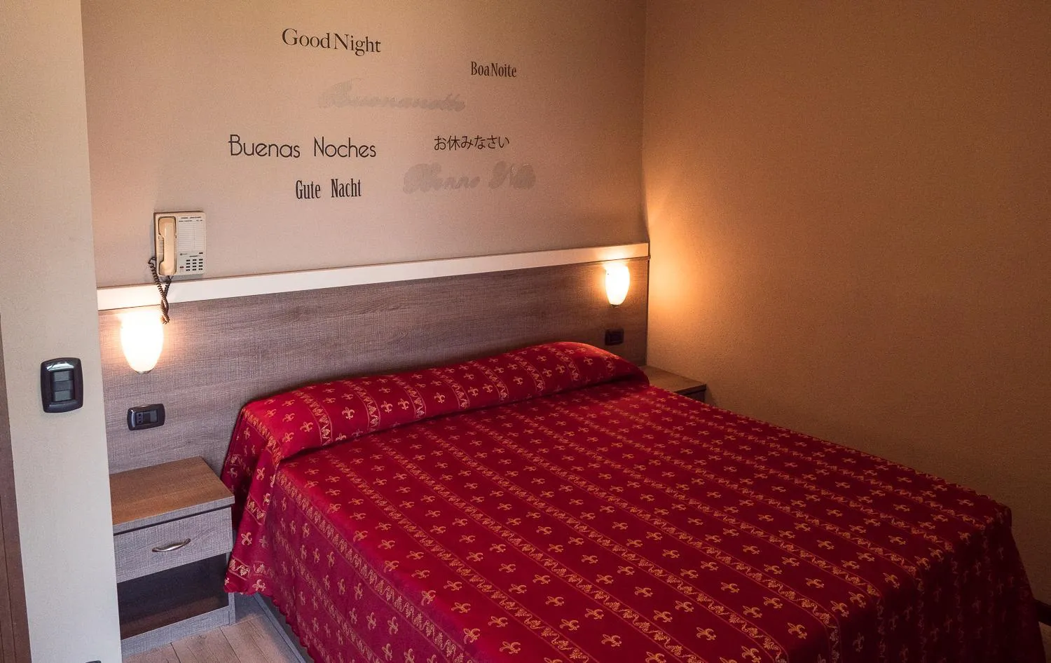 Bed in Albergo Ristorante Monterosa