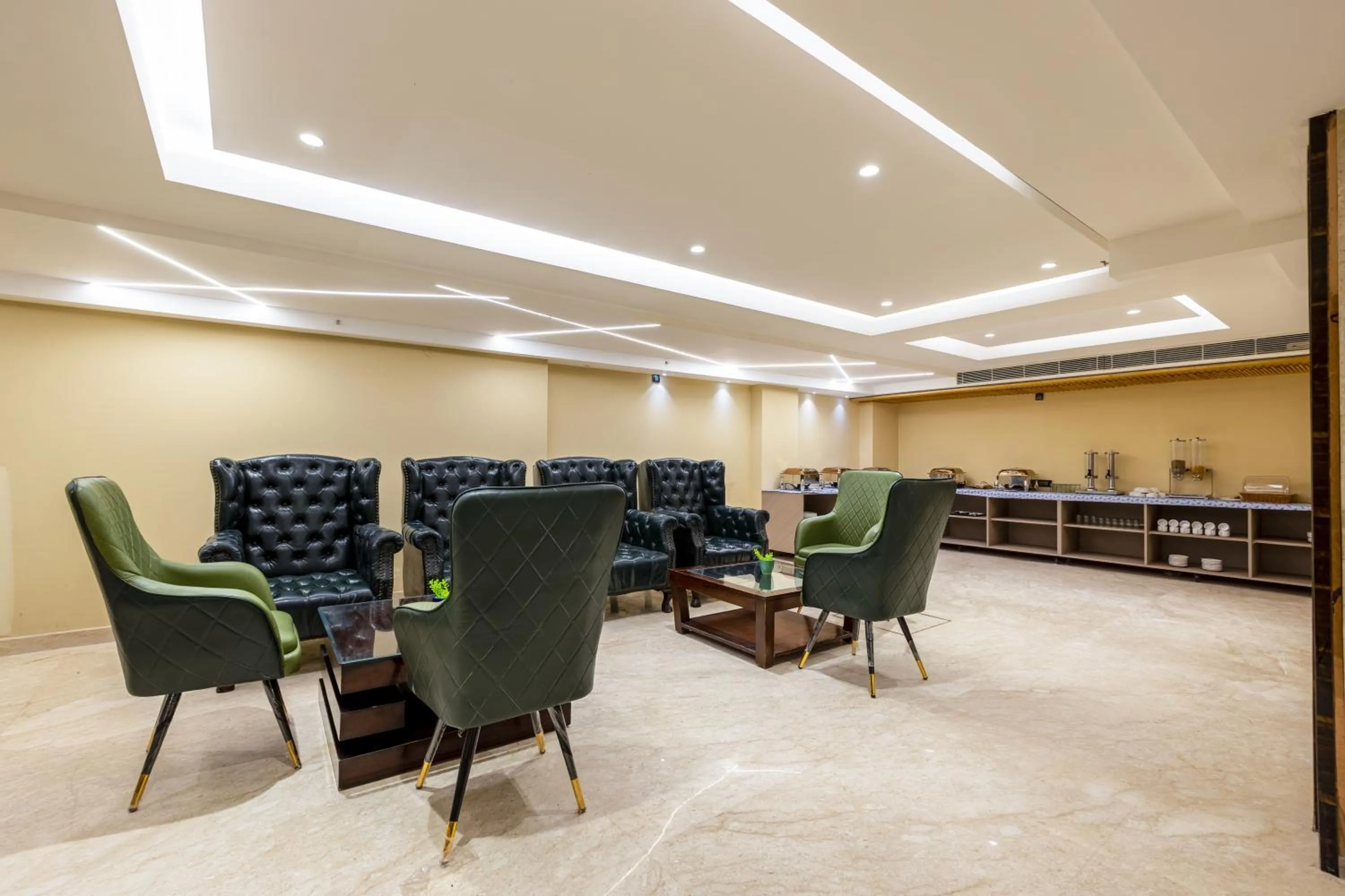 TV and multimedia in The Vanson Delite "Newly Rebuilt 2026" - Near New Delhi Station & Connaught Place