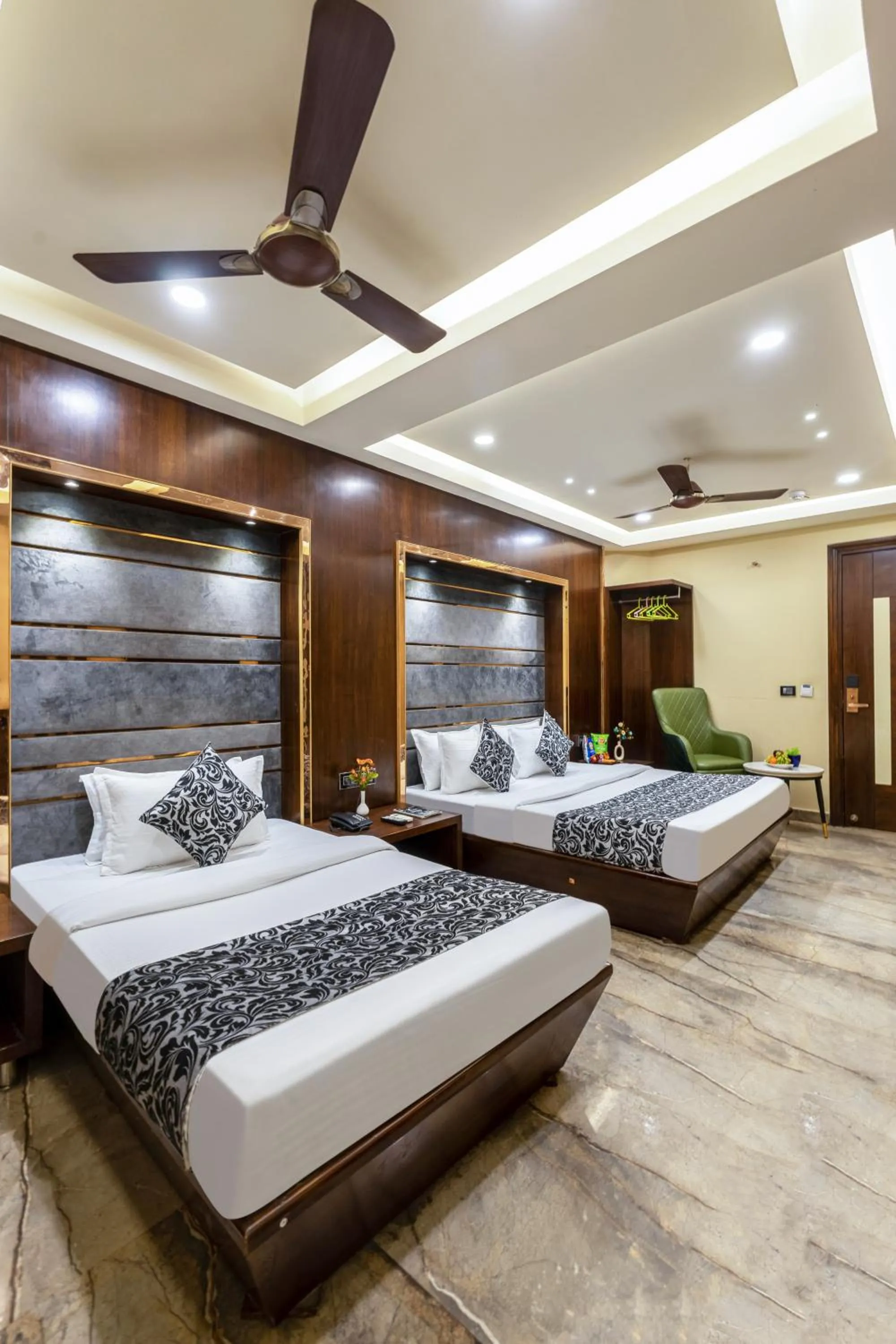 Bed in The Vanson Delite "Newly Rebuilt 2026" - Near New Delhi Station & Connaught Place