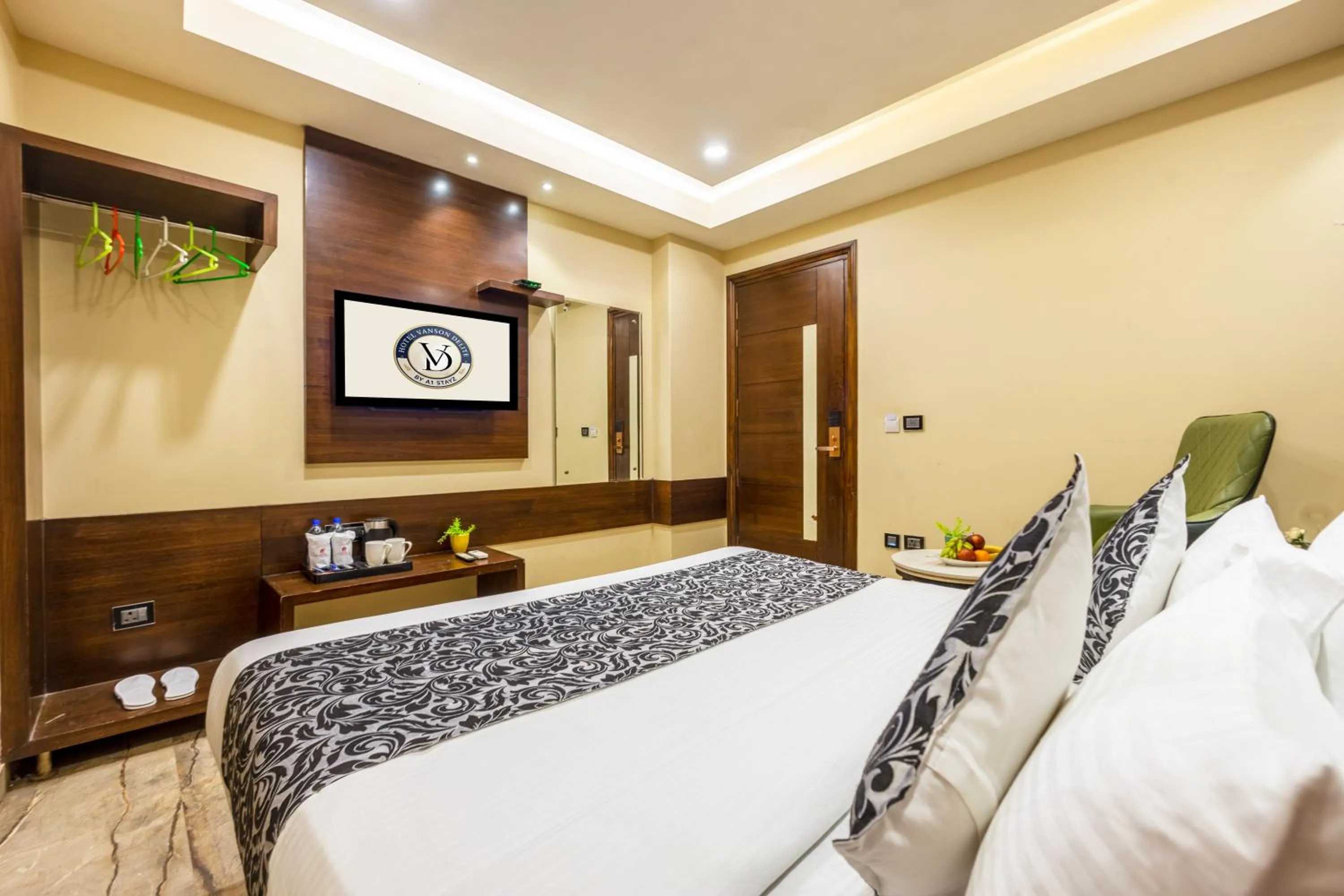 Bed in The Vanson Delite "Newly Rebuilt 2026" - Near New Delhi Station & Connaught Place