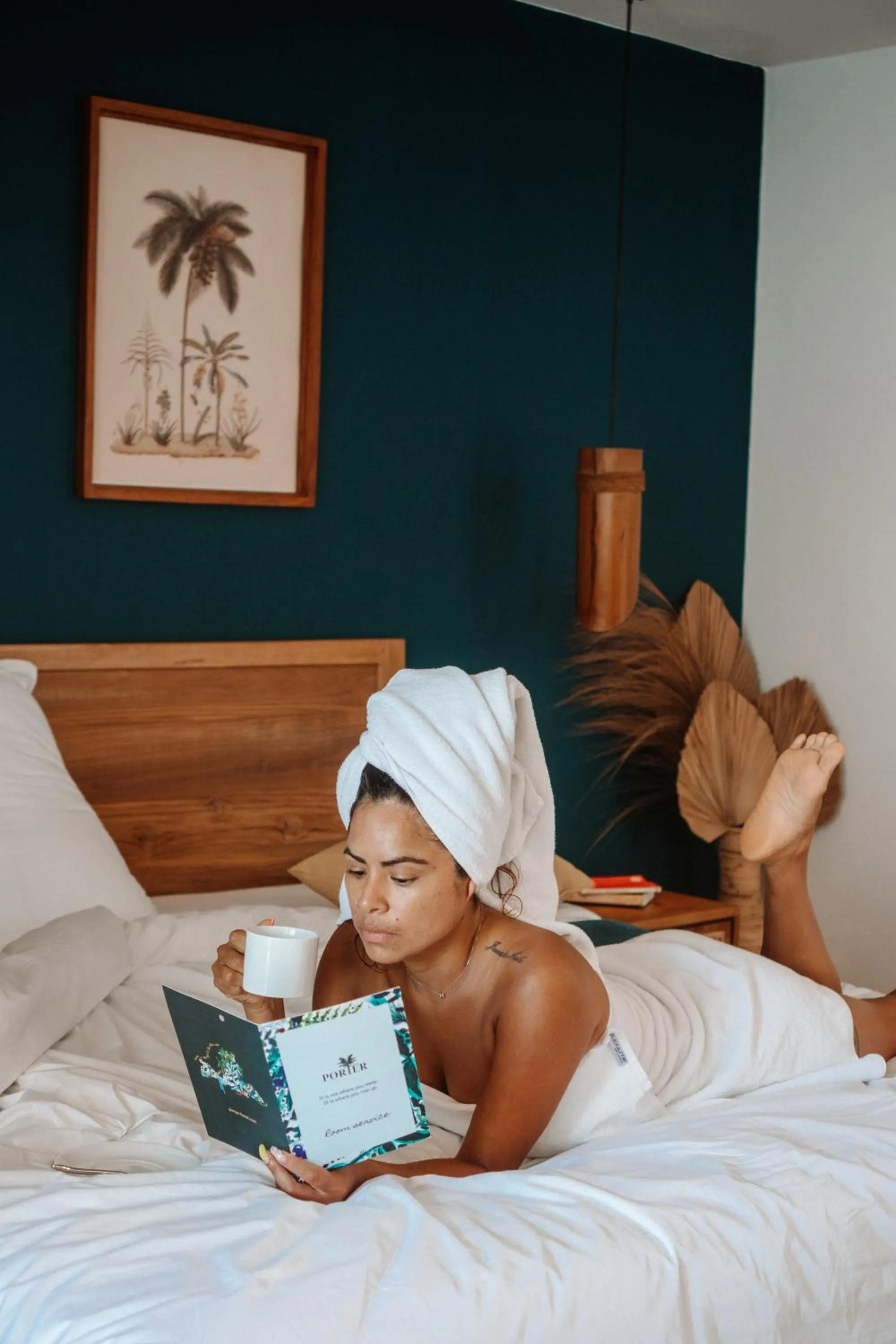 room service, Bed in PORTER HOTEL - Surf & Yoga Retreat