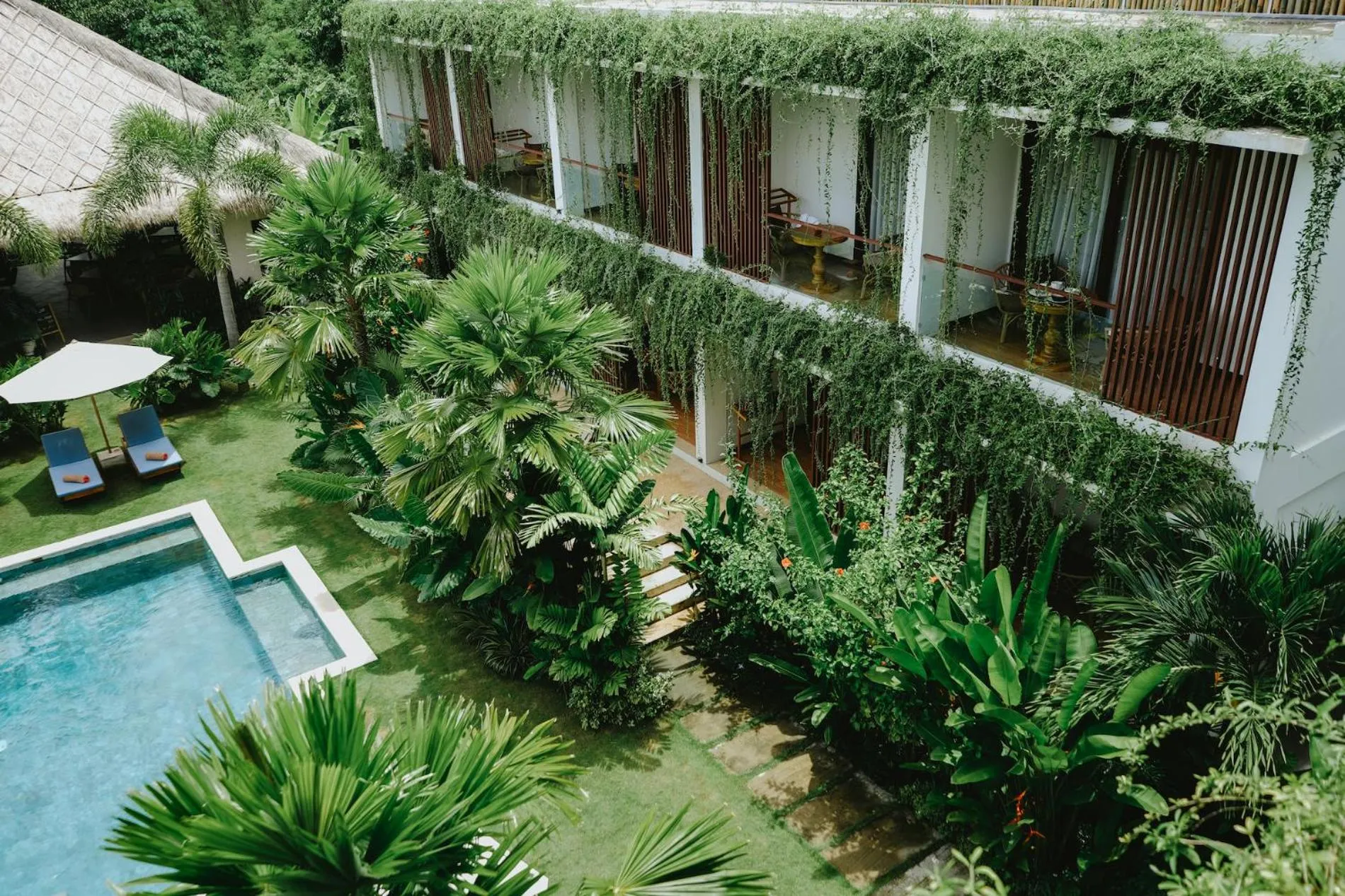 Property building in PORTER HOTEL - Surf & Yoga Retreat