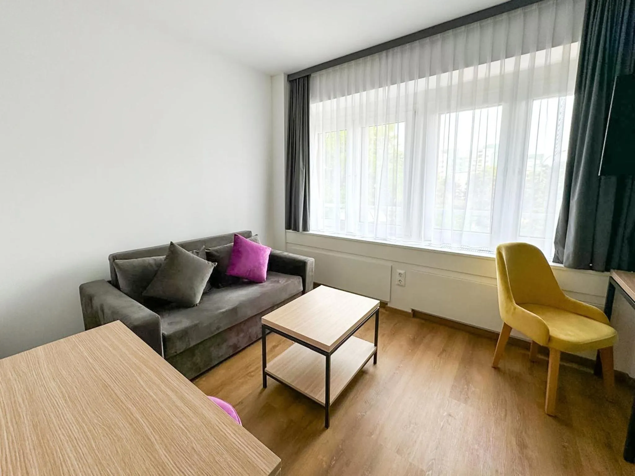 Seating area in DORMERO Hotel Rüsselsheim Airport-Frankfurt