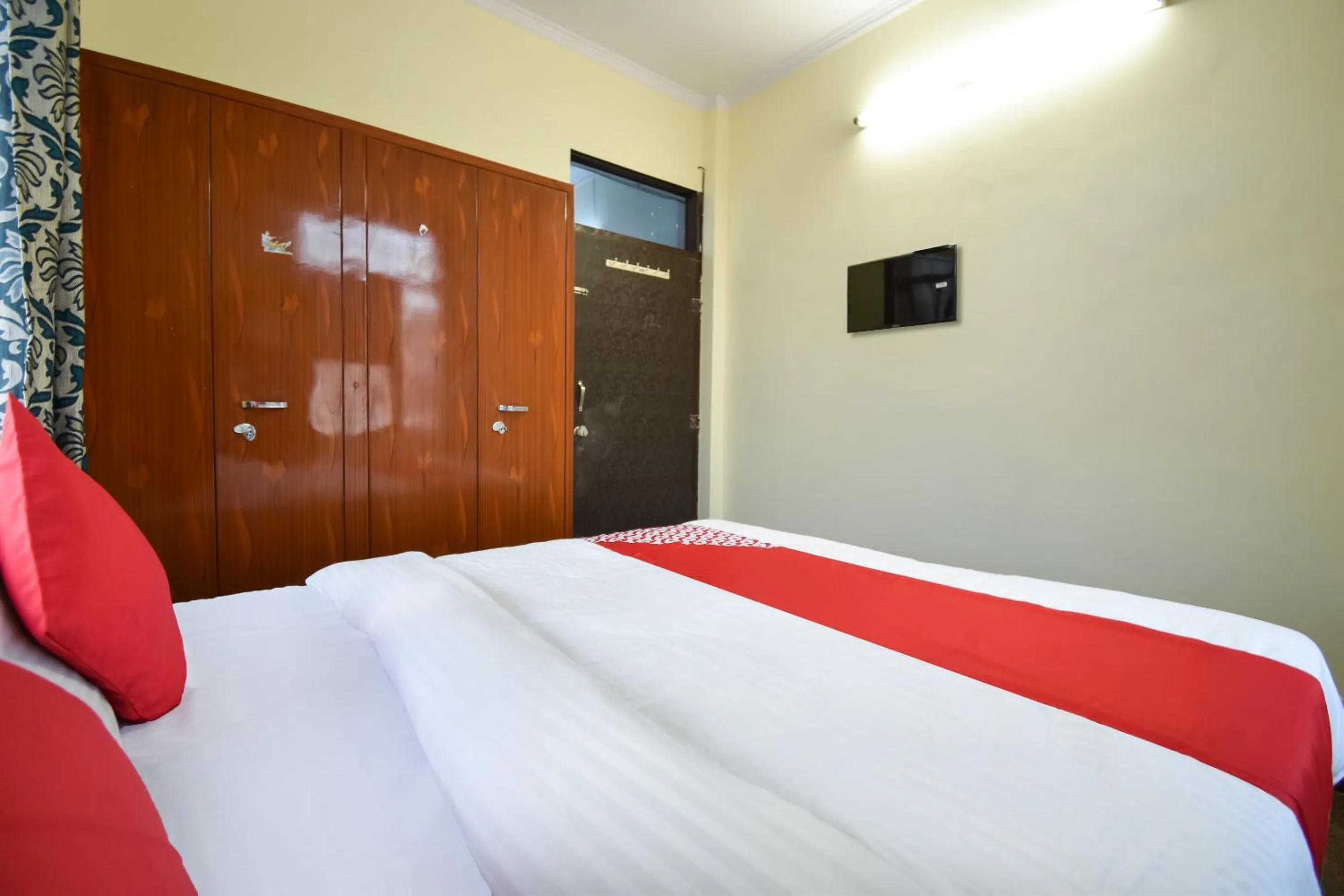 Bedroom in Hotel O Pragati Inn