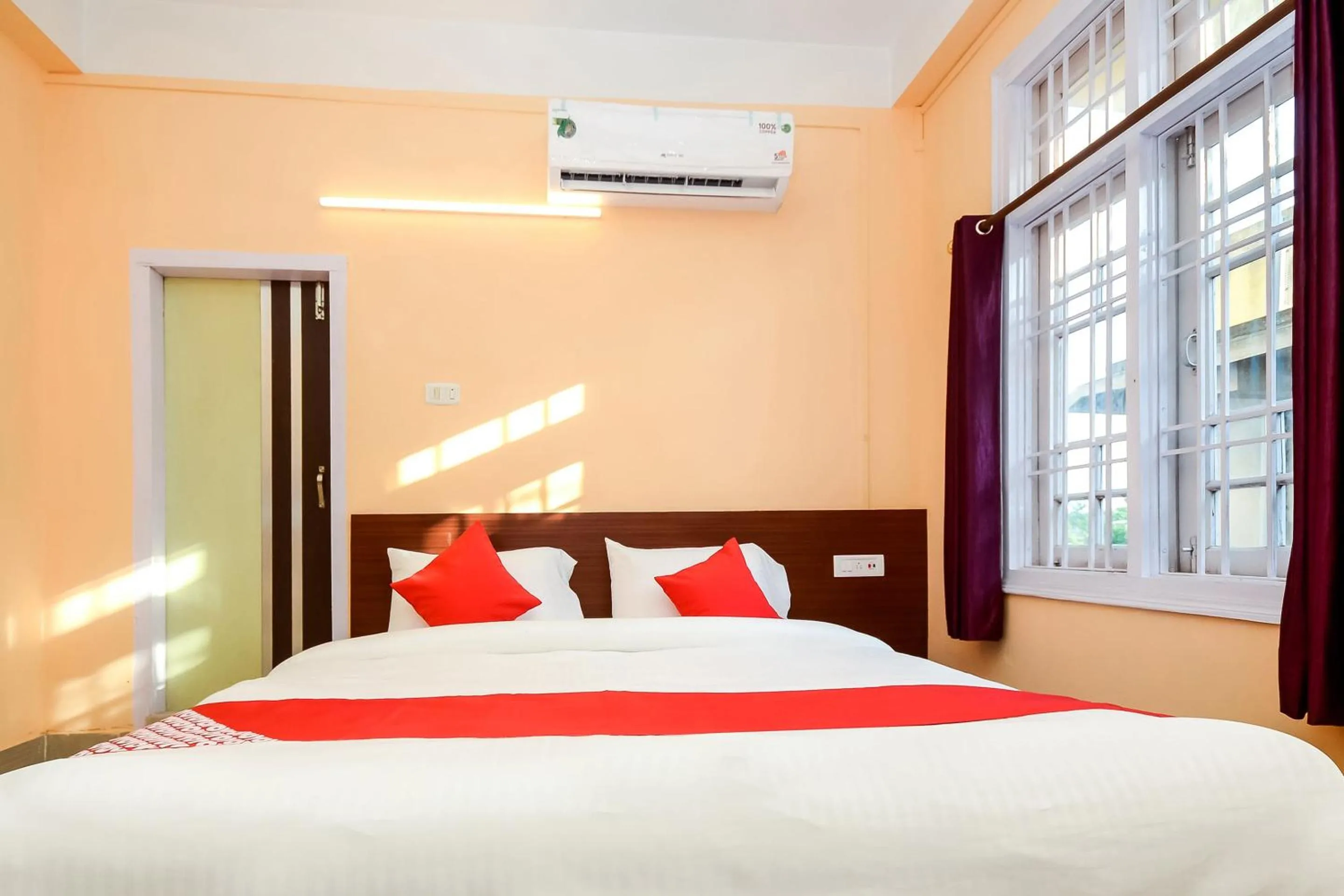 Lobby or reception, Bed in Hotel O Manmohan Enclave