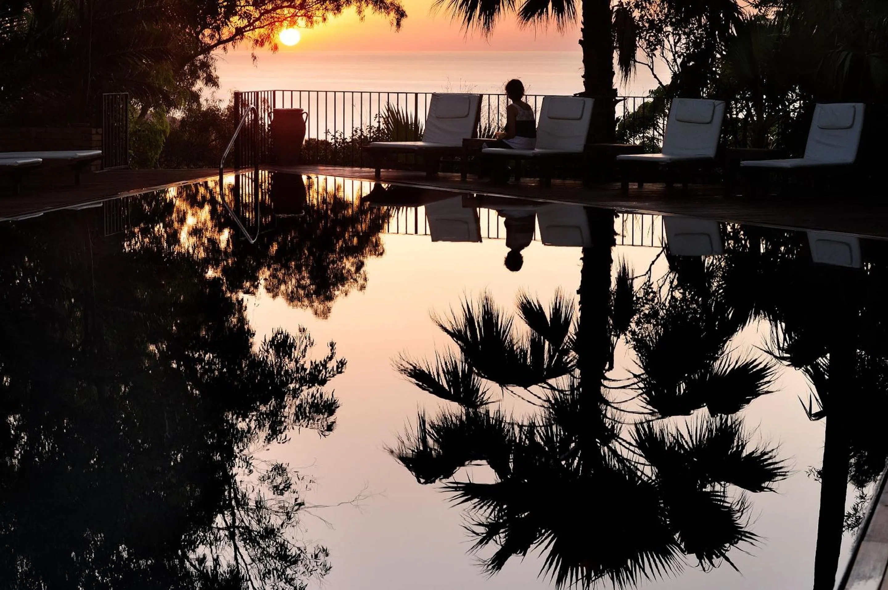 Swimming pool in Alberi del Paradiso