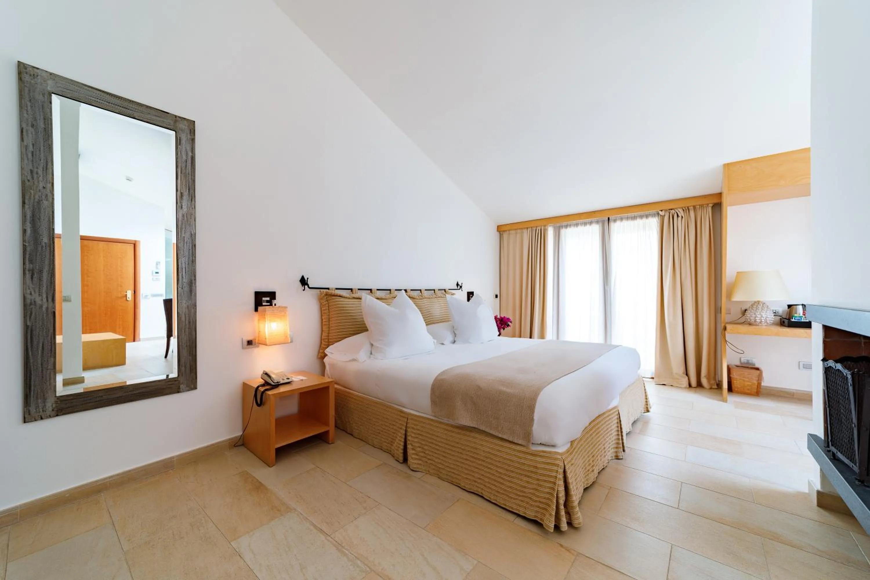 Bedroom, Bed in Alberi del Paradiso