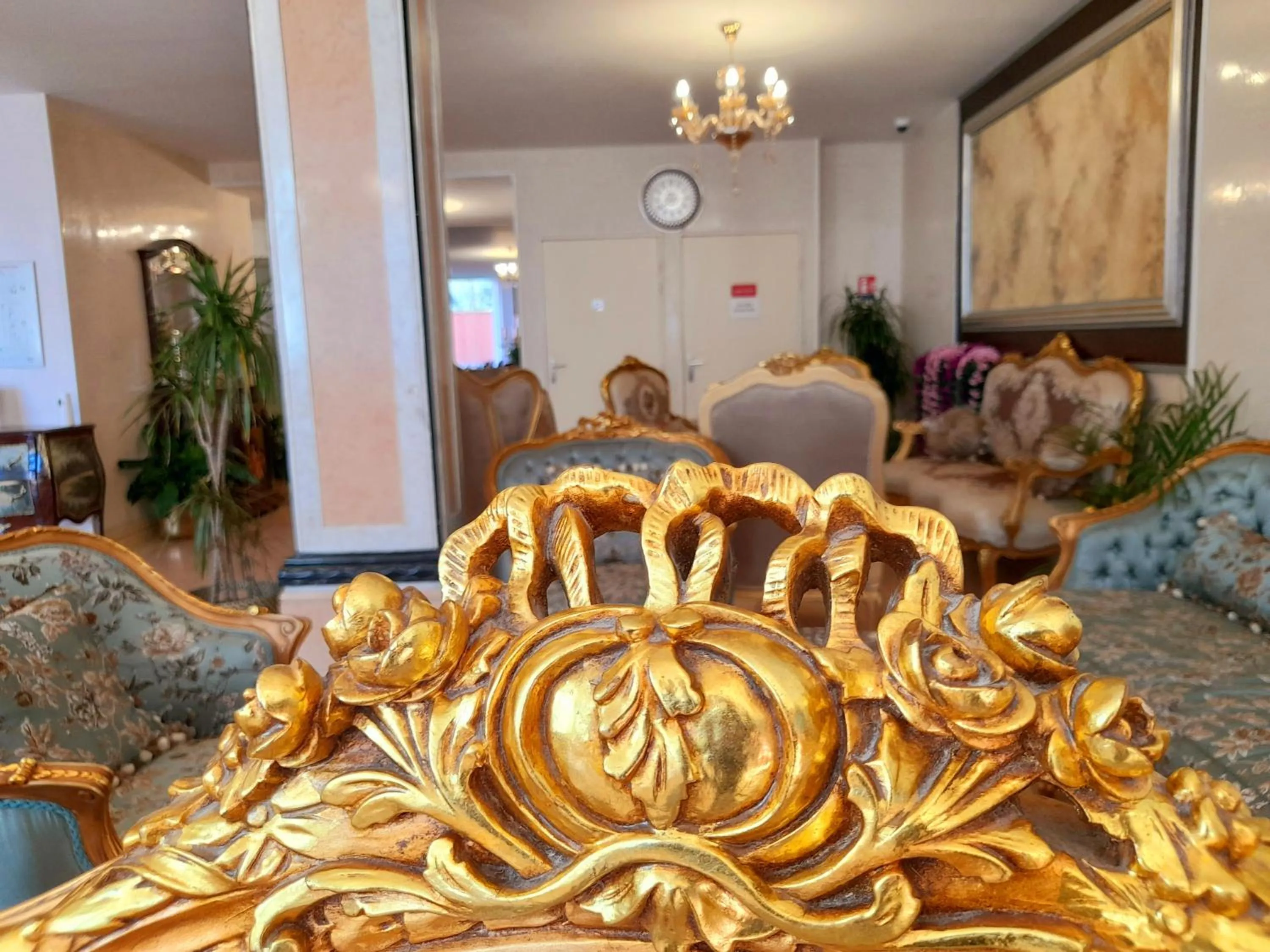 Living room in HOTEL ROYAL Paris Ivry