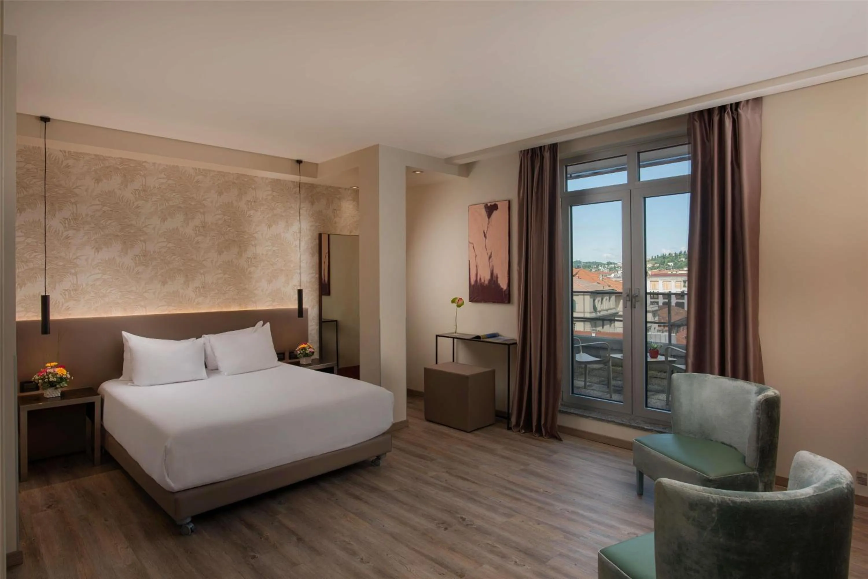 Photo of the whole room, Bed in NH Bergamo