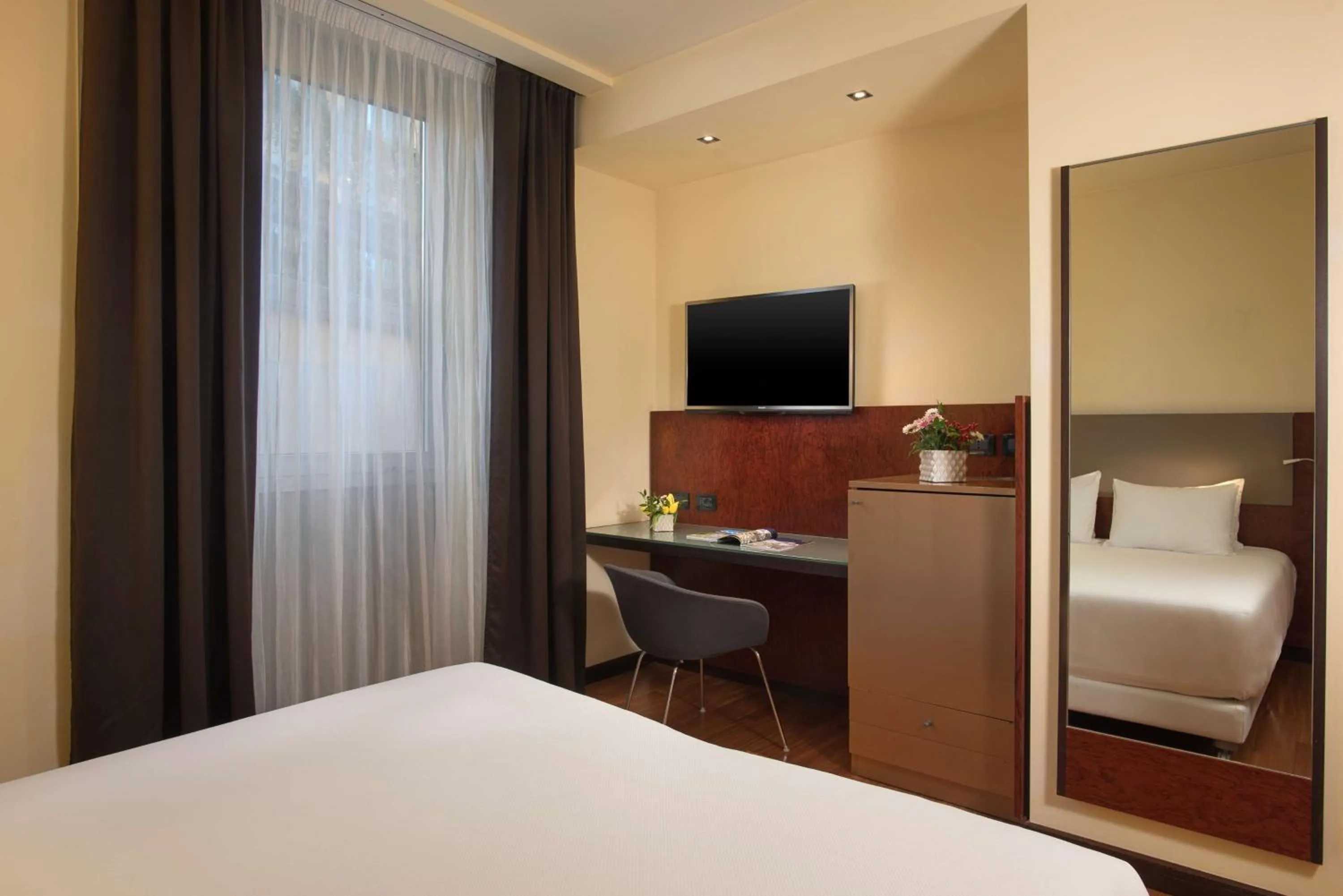 Other, Bed in NH Bergamo