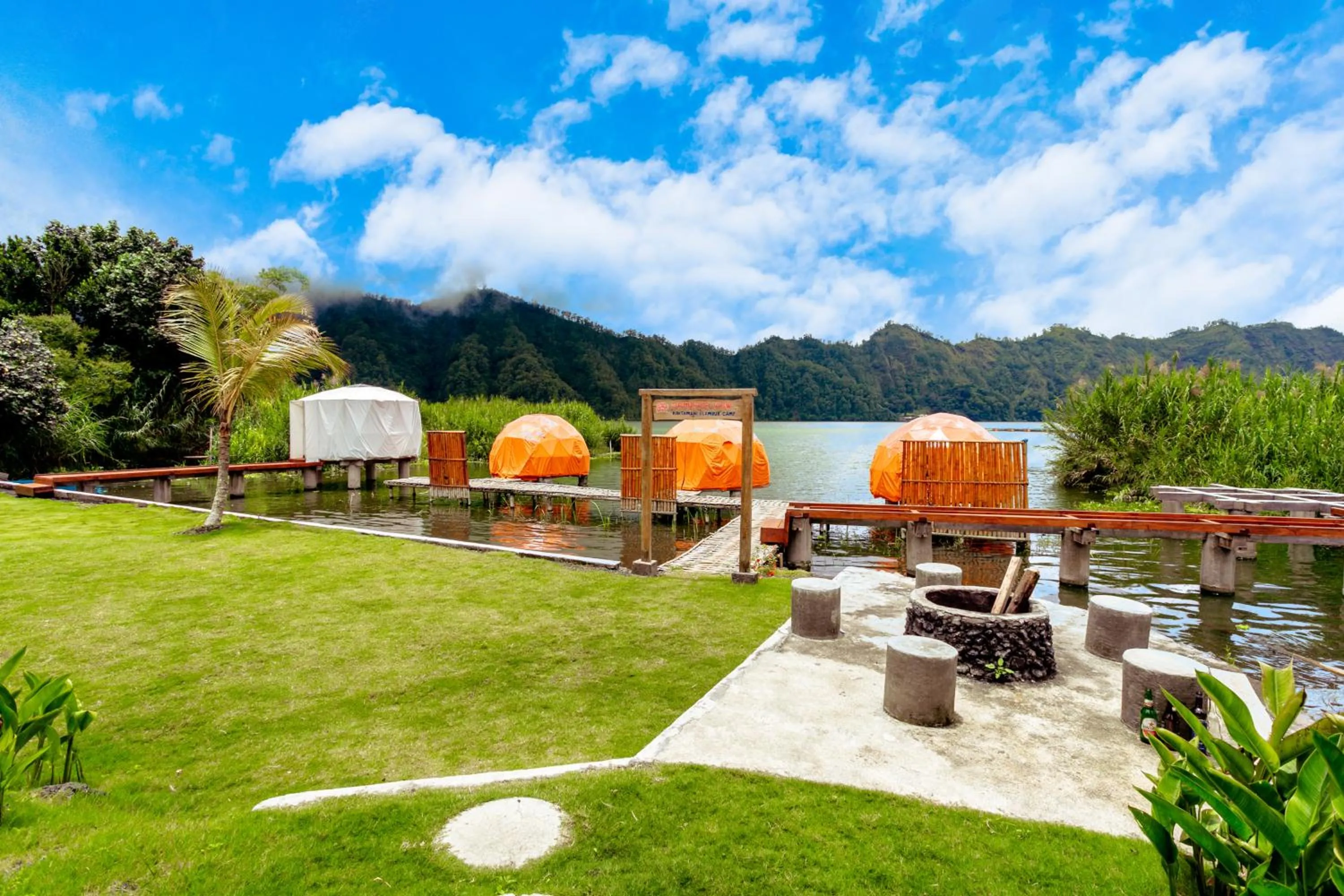 Property building in Jempana View