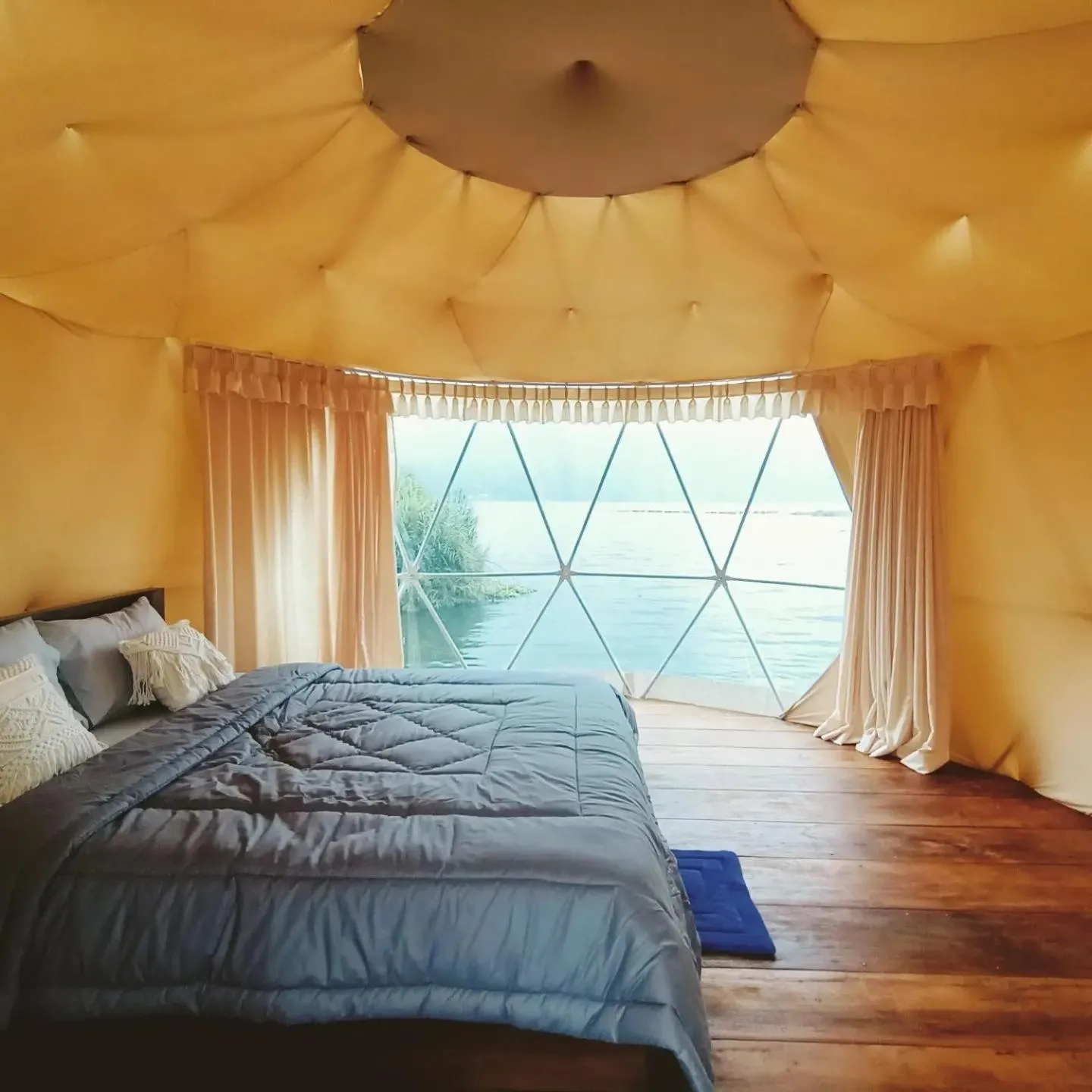 Bedroom, Bed in Jempana View