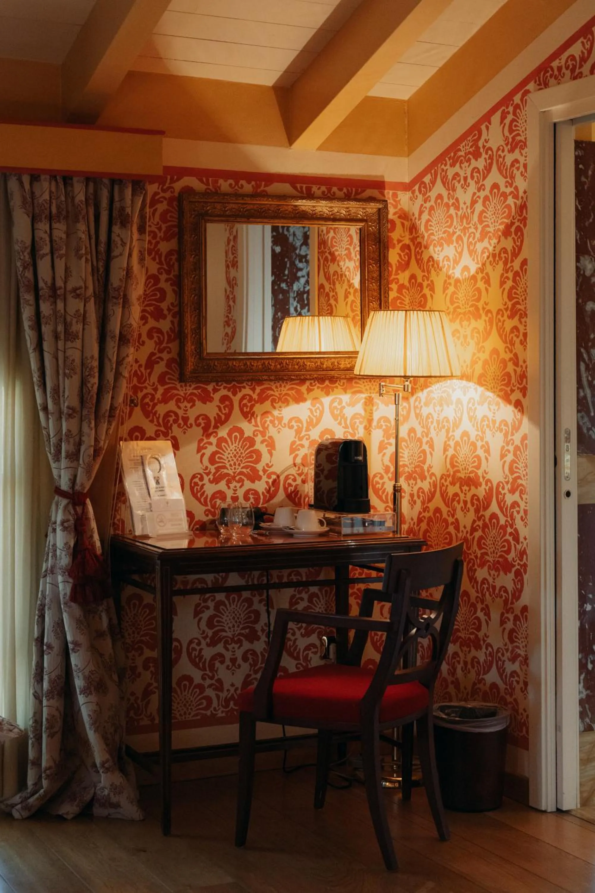 TV and multimedia in Hotel Palazzo Guiscardo Pietrasanta