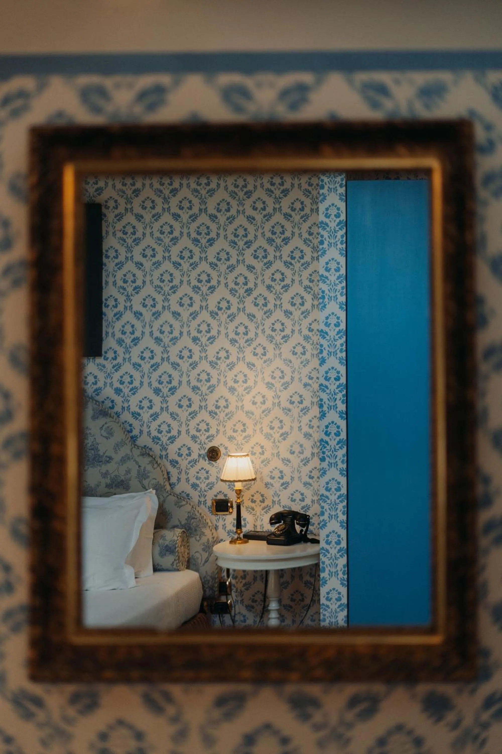 Bed in Hotel Palazzo Guiscardo Pietrasanta