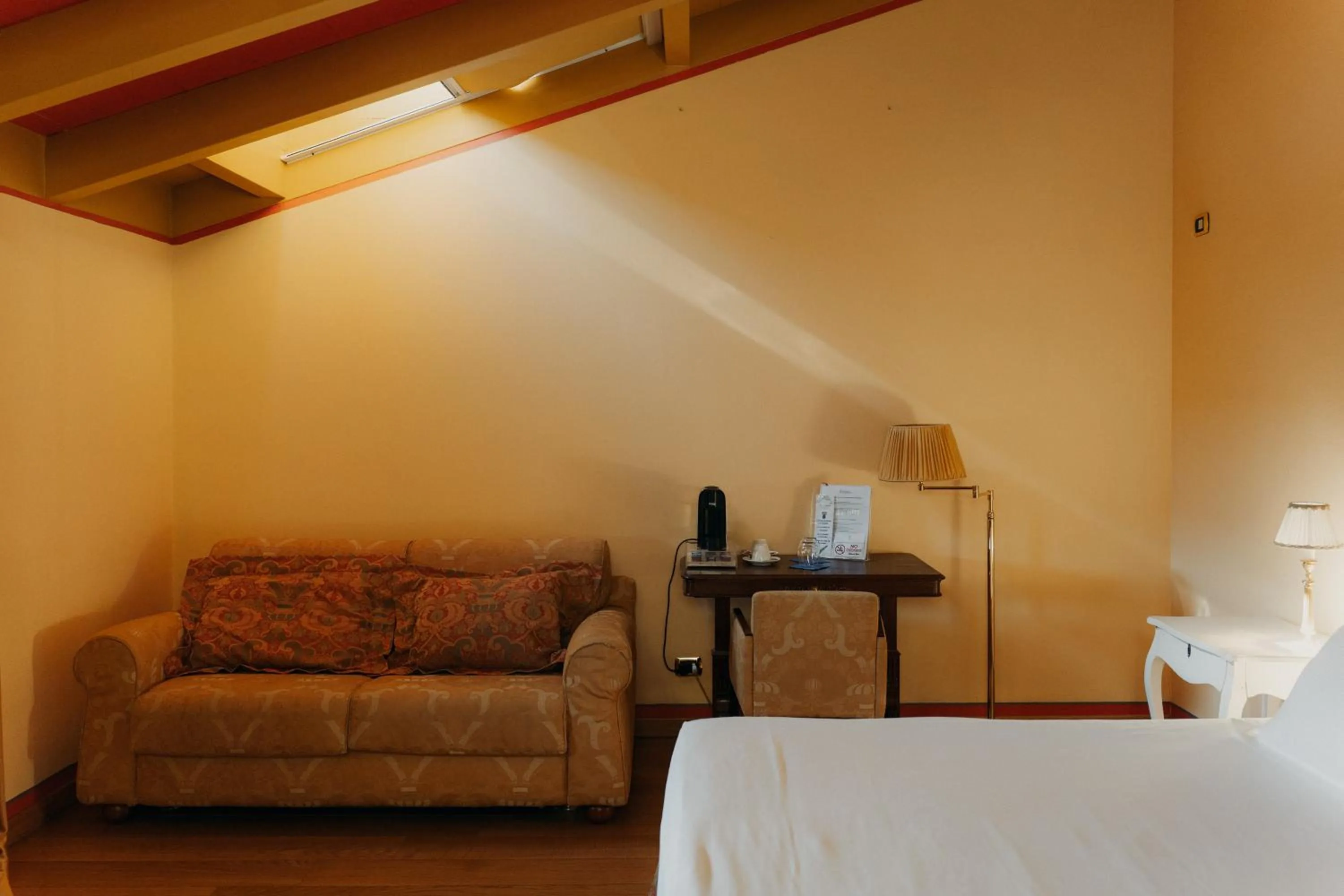 Bedroom, Bed in Hotel Palazzo Guiscardo Pietrasanta