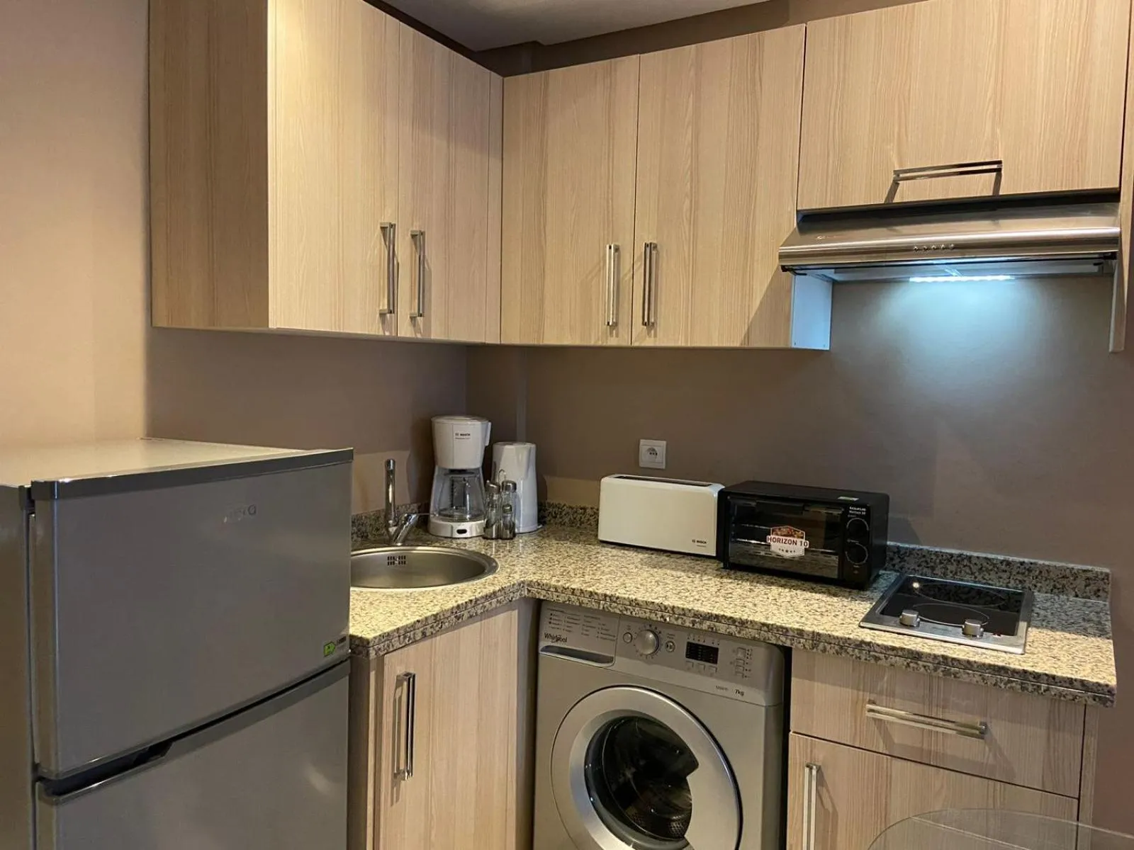 Coffee/tea facilities in Atlas-Résidence by Rent-Inn